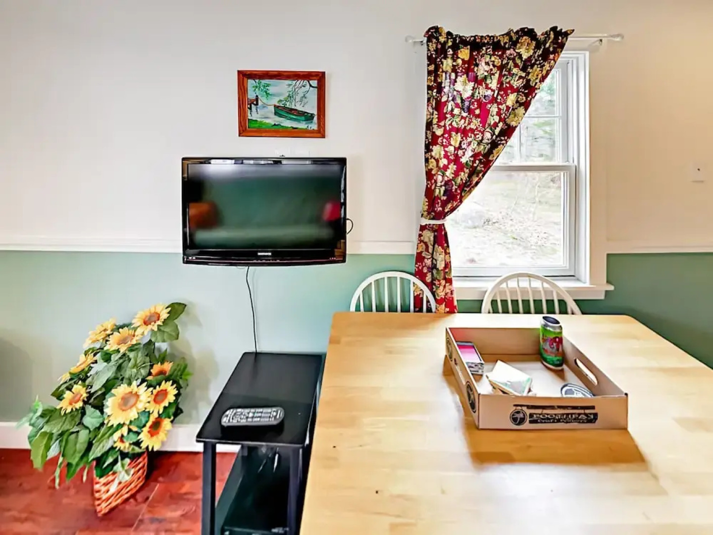 Boothbay Brewer's Cottage 2 Bedrooms 1 Bathroom Cottage