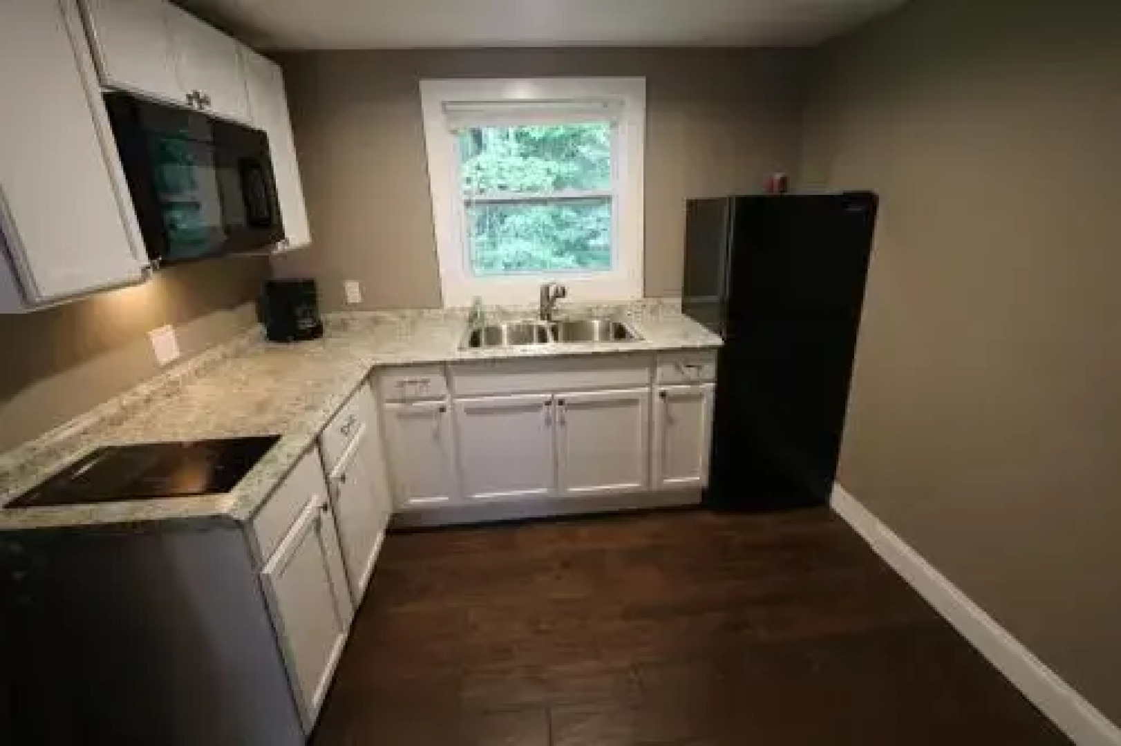 Brimley Motel Suites