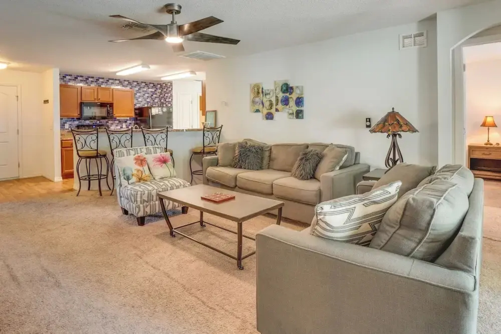 Tavares Retreat w/ Covered Patio & Private Yard