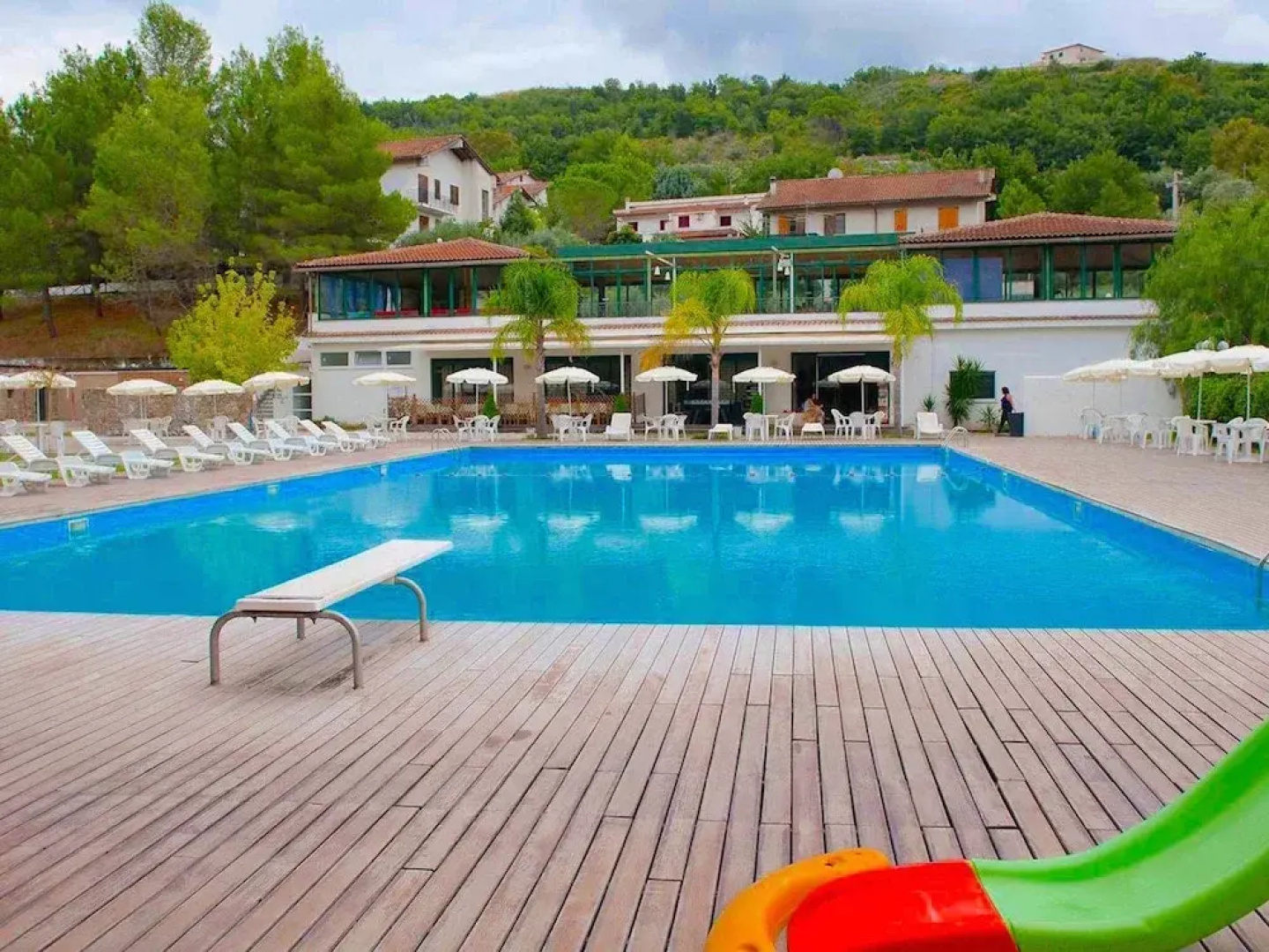 Nice Apartment in the Hills in a Green Nature Park
