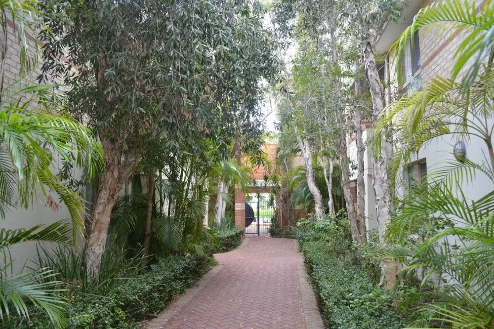 Rockingham Beachside Apartment