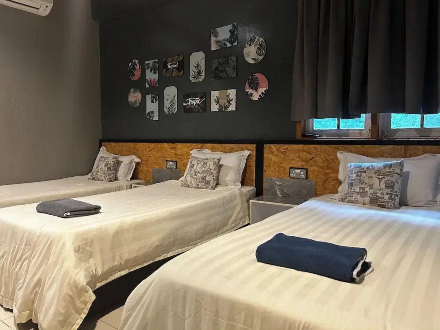 Riverbank Dungun Guesthouse & Cafe