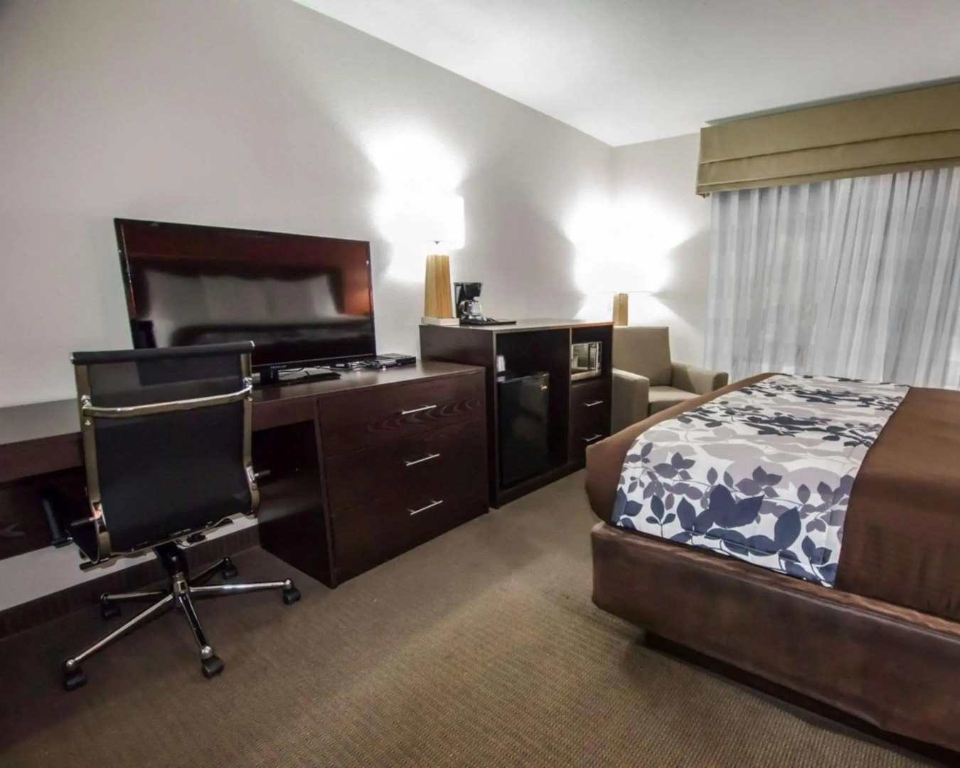 Sleep Inn & Suites and Conference Center Downtown
