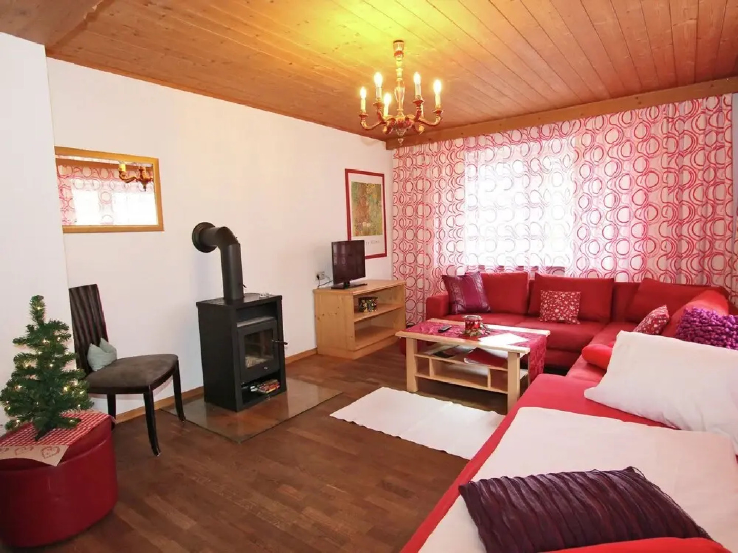 Spacious Holiday Home near Ski Bus Stop in Mayrhofen