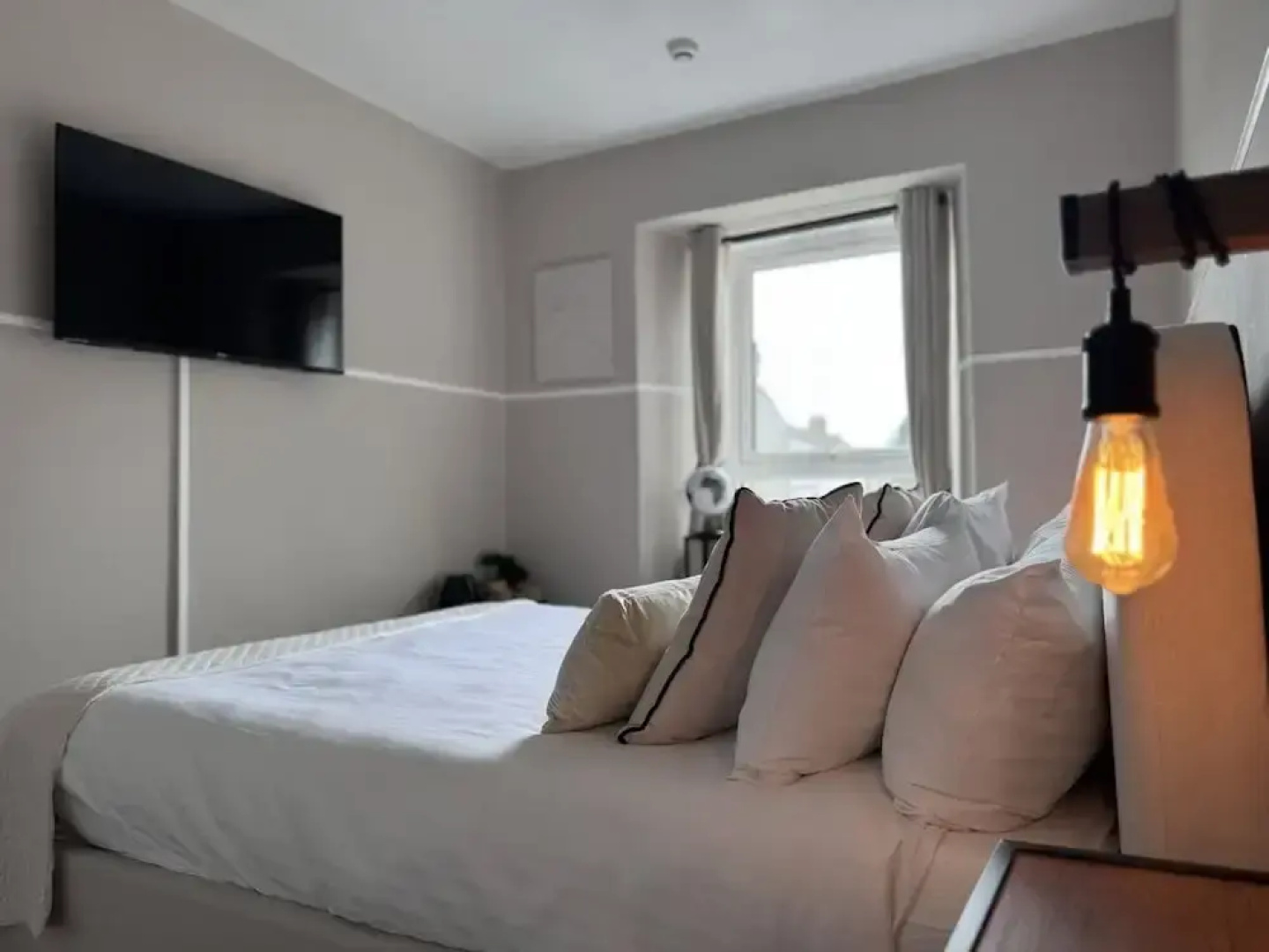 Glendevon Hotel