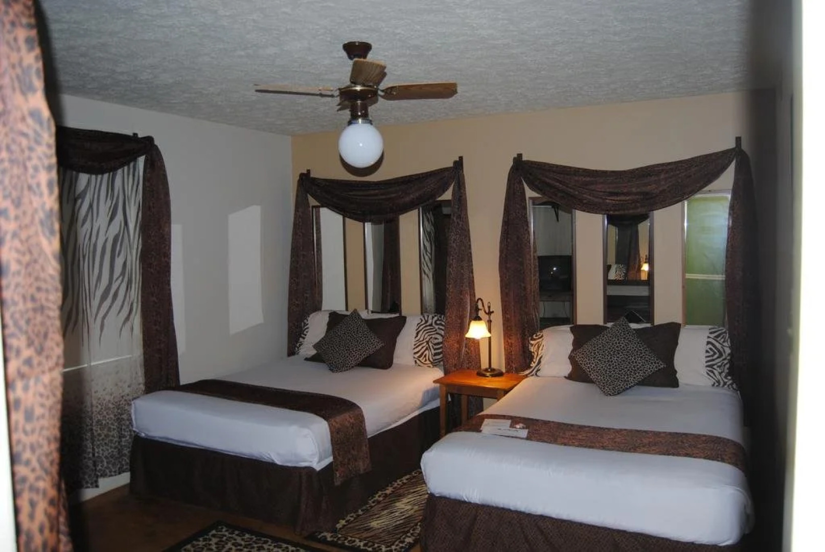 Pandora's Forest - Adults Only