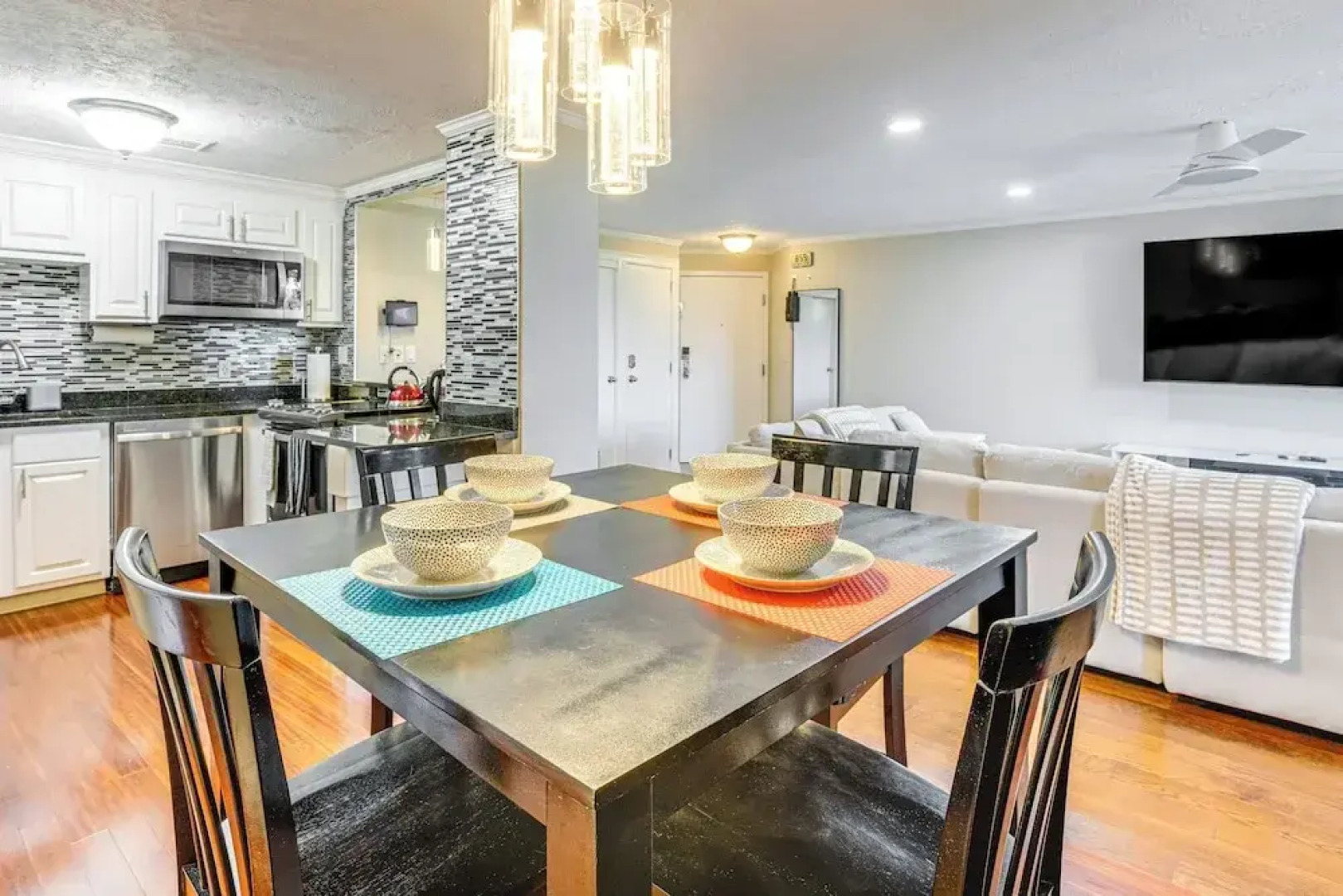 1 Mi to Millyard District: Unit w/ Furnished Porch