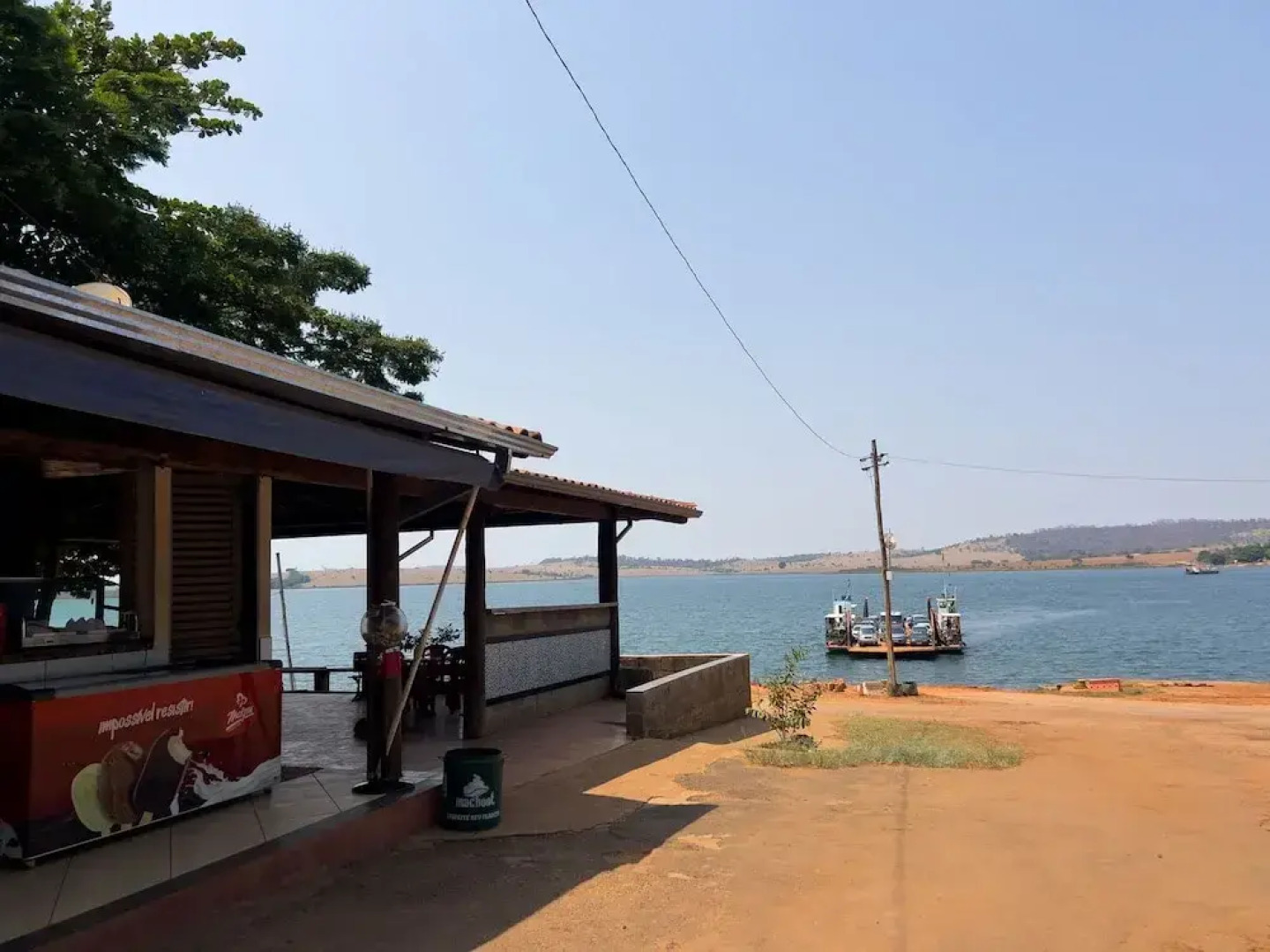 Chal com Vista e Acesso ao Rio Grande - MG