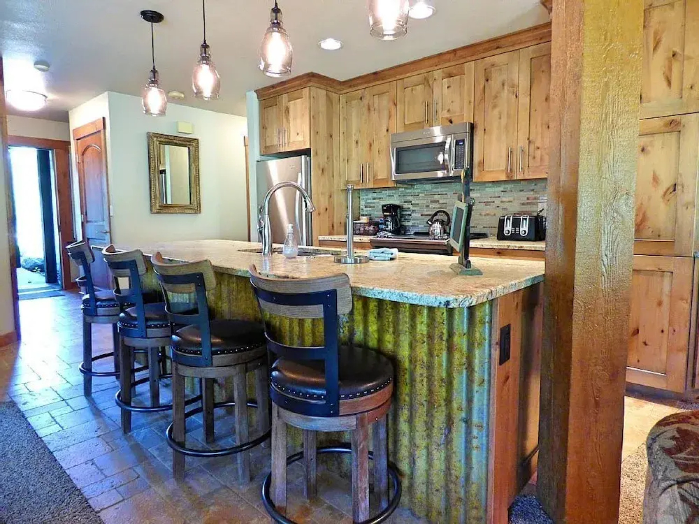 Lift Tickets Ground Floor in Mtn Village, Wifi, Fireplace, Hot Tubs