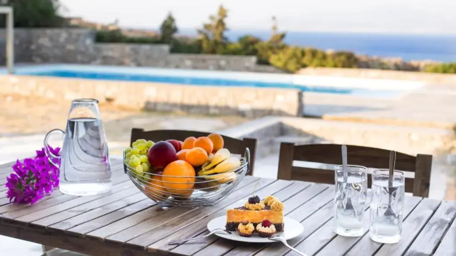 Kallirroe Deluxe Villa with Sea View and Pool