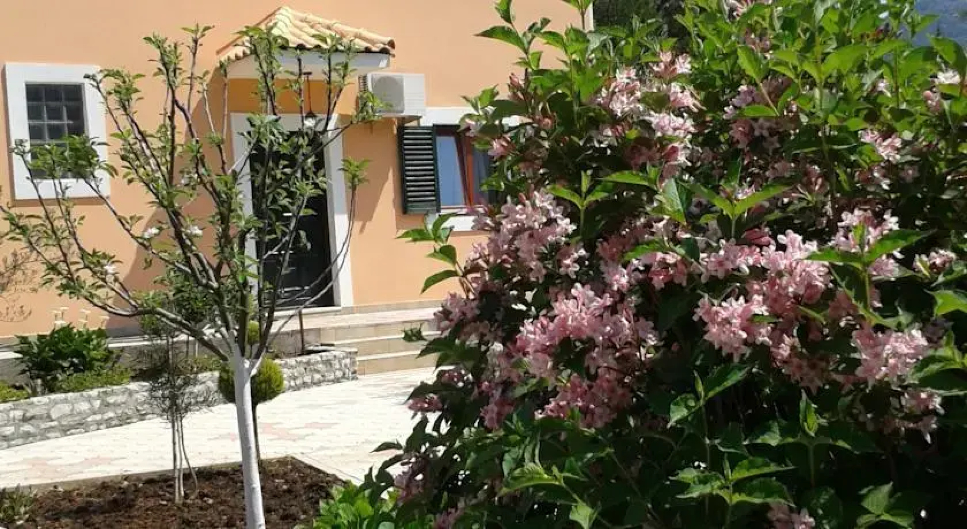 Apartments Moj Mir
