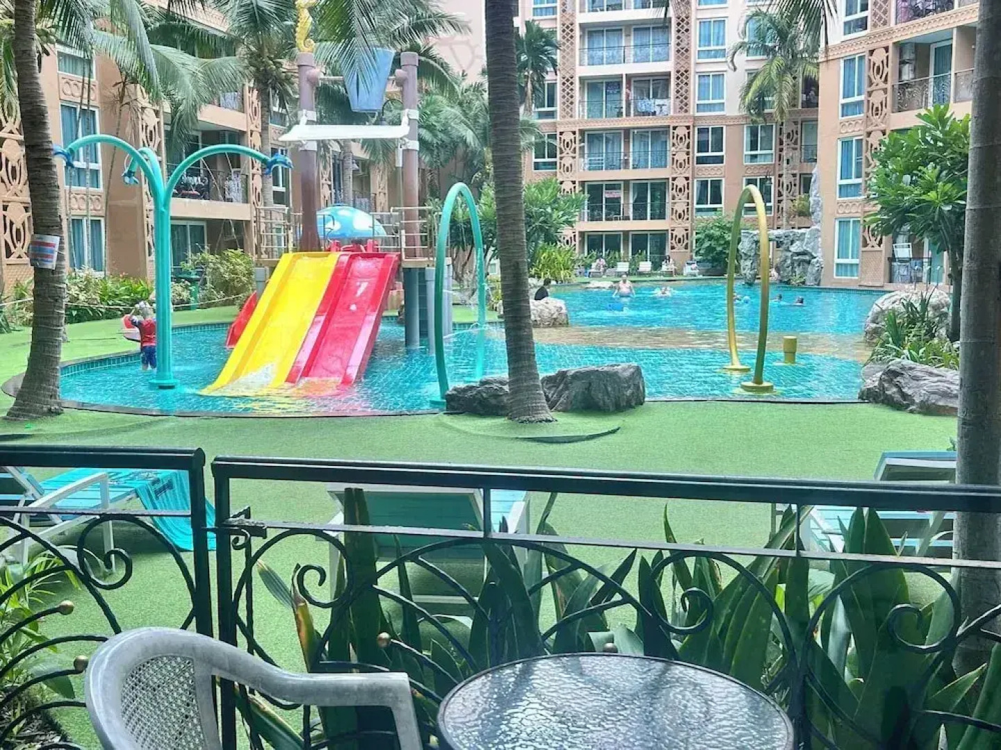 Atlantis Condo Pattaya by Panissara