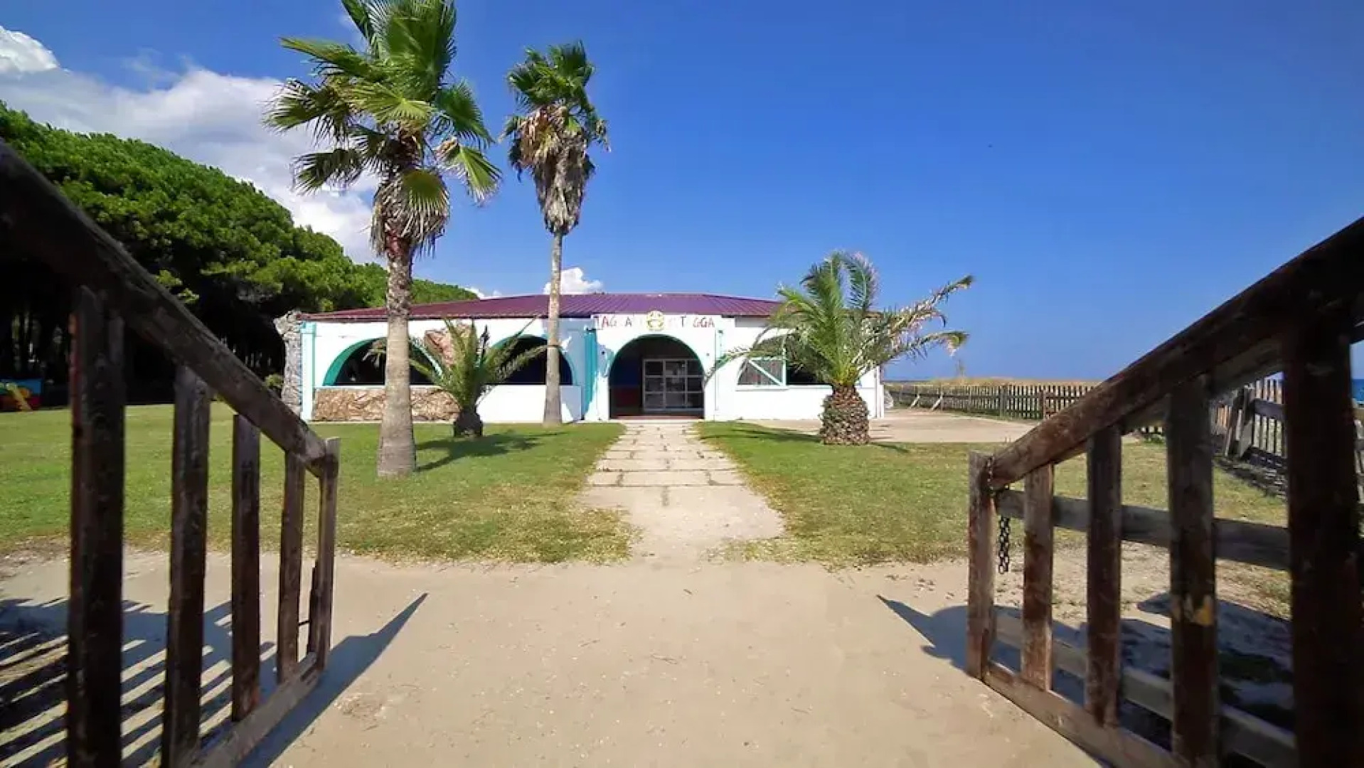 Triton Villas Residence & Hotel