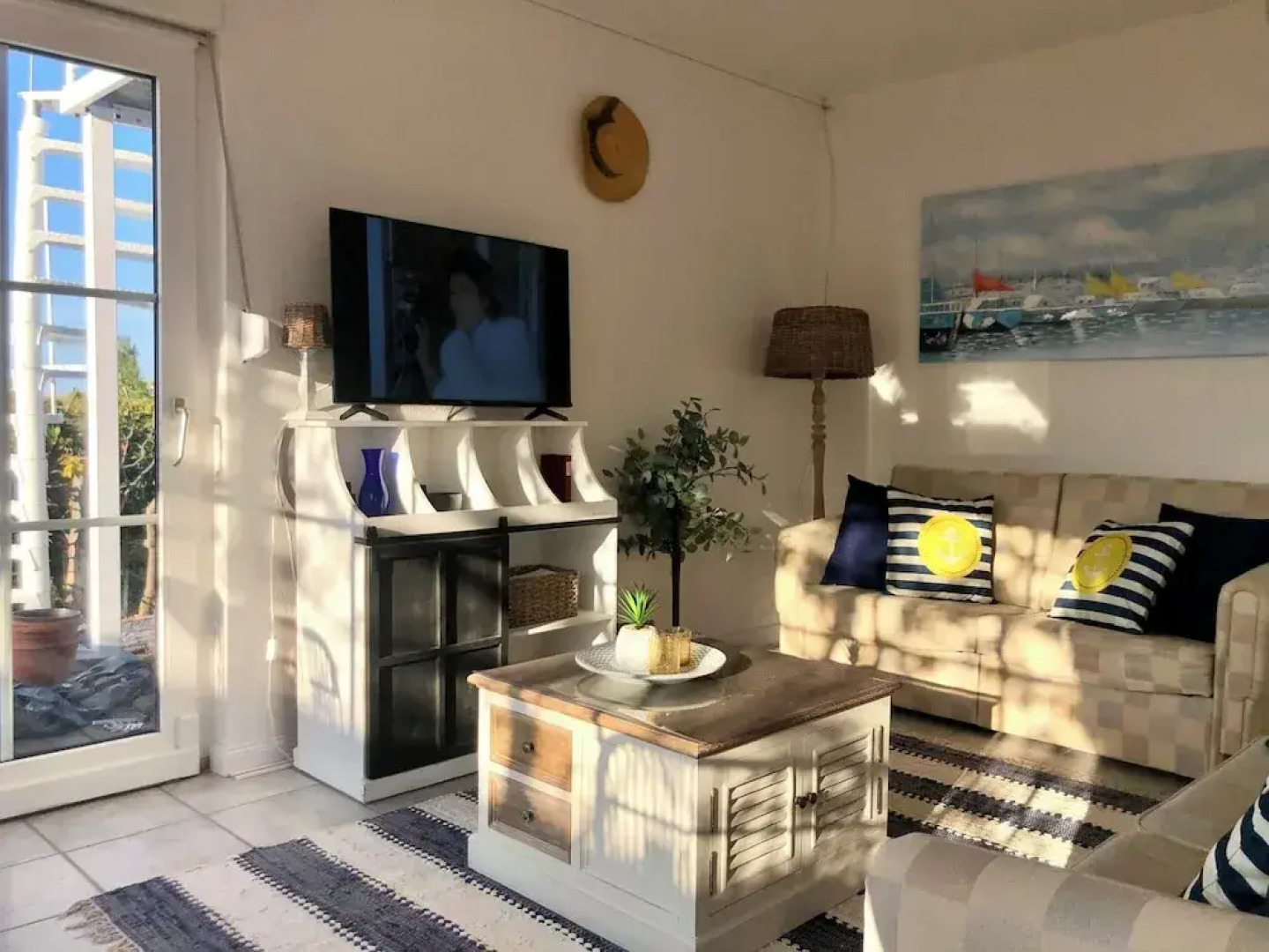 Serene Waterview Retreat 2 Bedrooms in Mönkebude, Germany