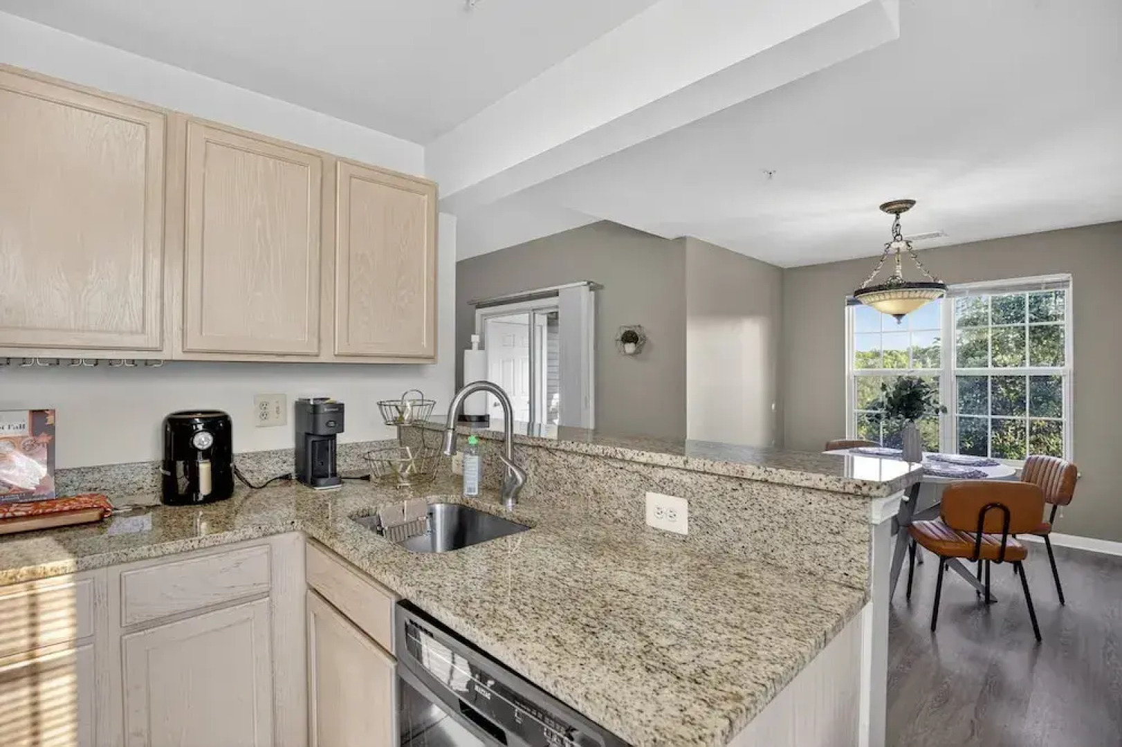 Cozy Pikesville Penthouse With Basketball Arcade 2 Bedroom Condo