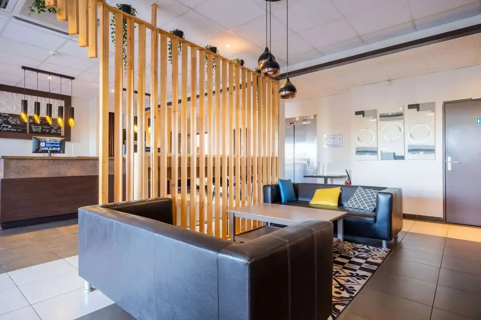 Kyriad Dijon Sud - Longvic