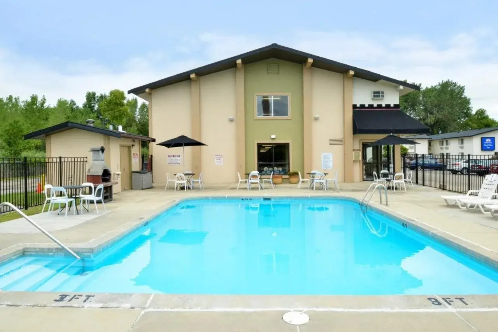 Americas Best Value Inn - Madison
