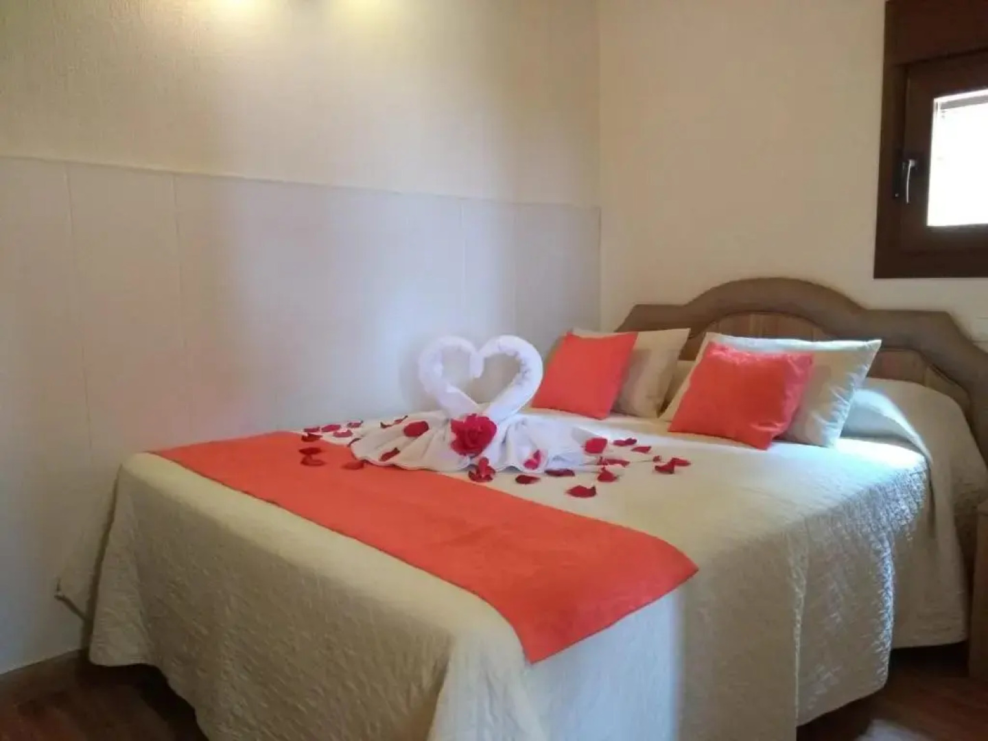 El Retiro de Ceubia by RetiroRural