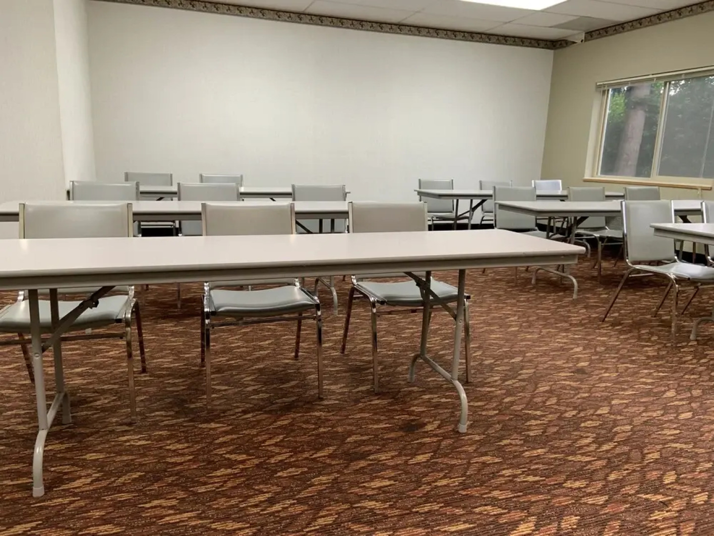 GuestHouse Inn & Suites Wilsonville