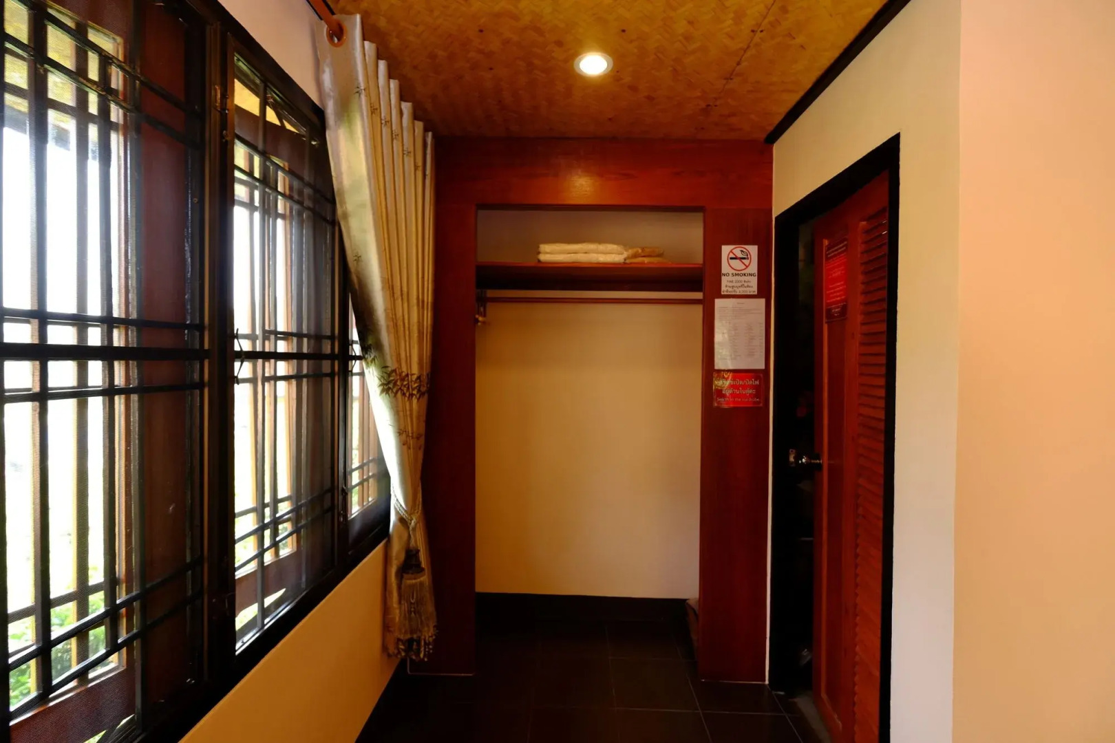 Lee Wine Ruk Thai Resort