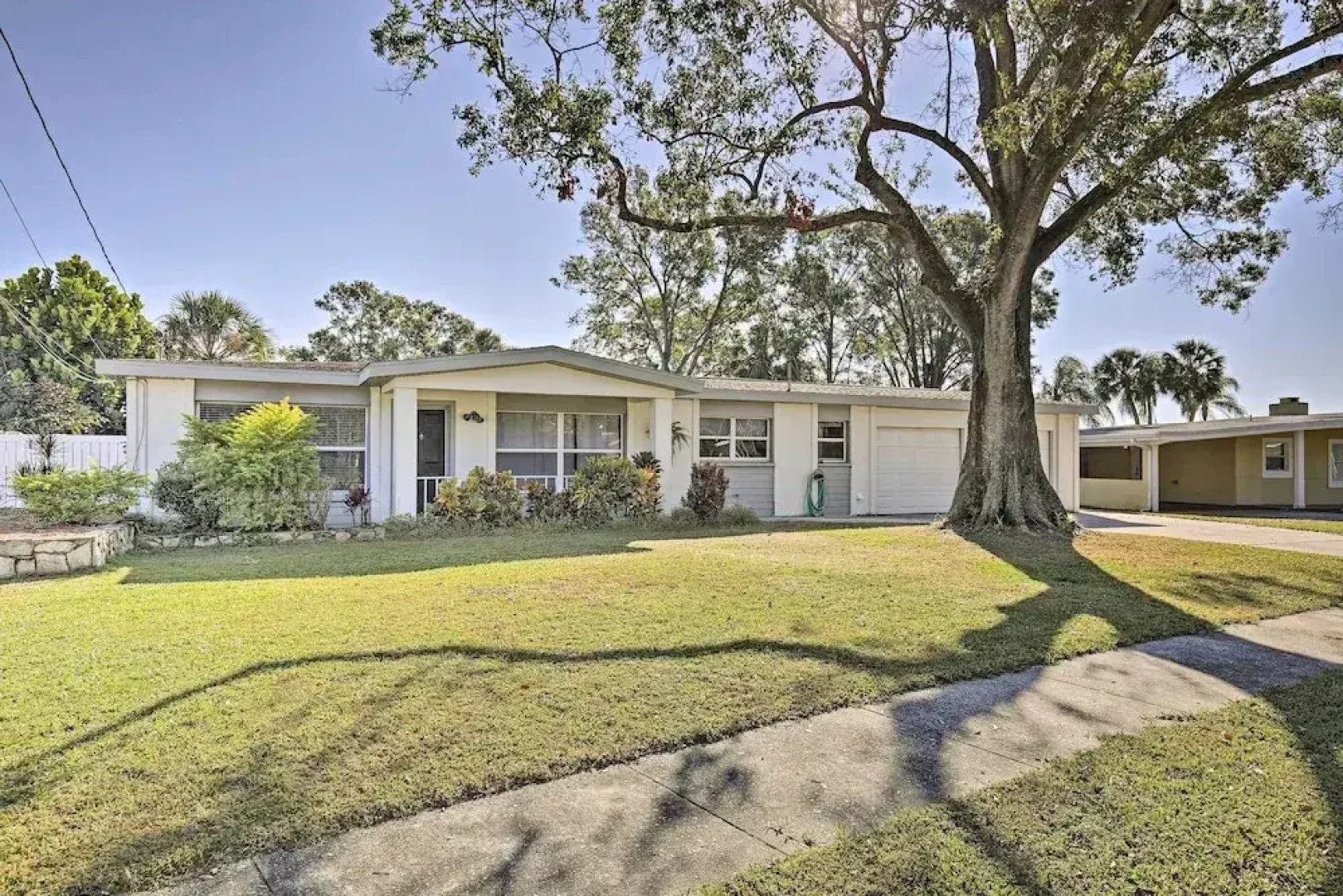 Dock & Beautiful Views! Spacious Bellows Lake Gem