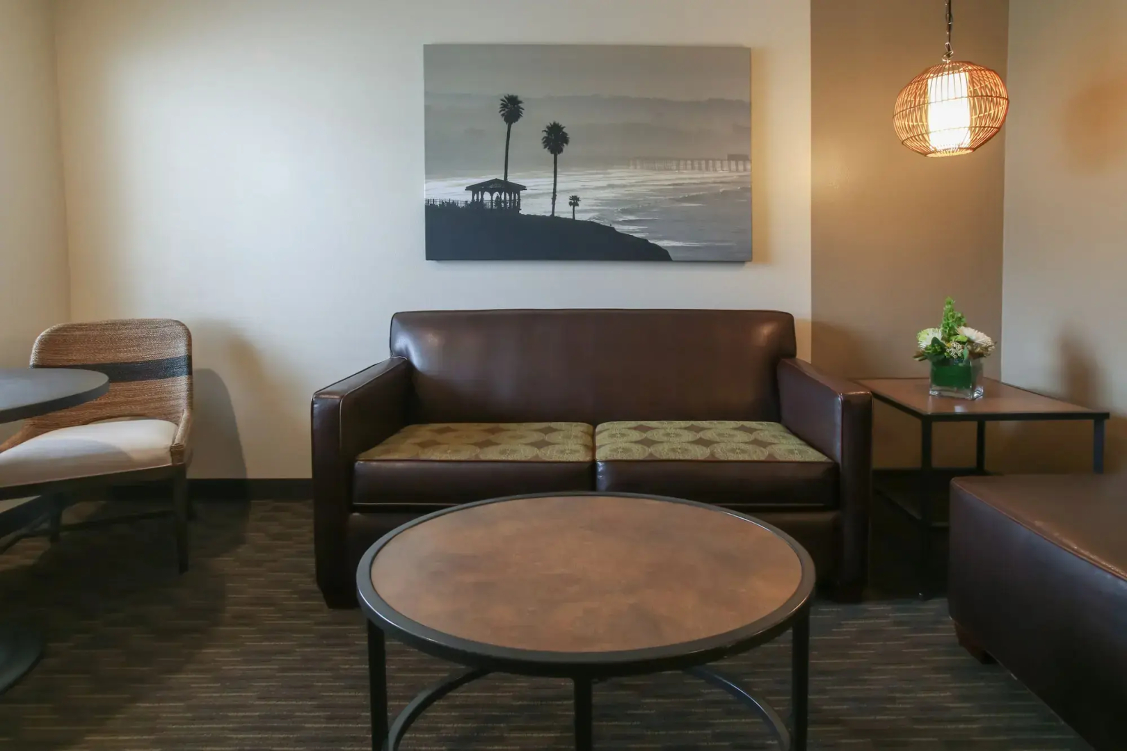 Oxford Suites Pismo Beach