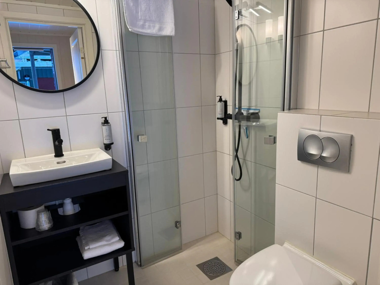 Grønnbuene Rorbu Hotel