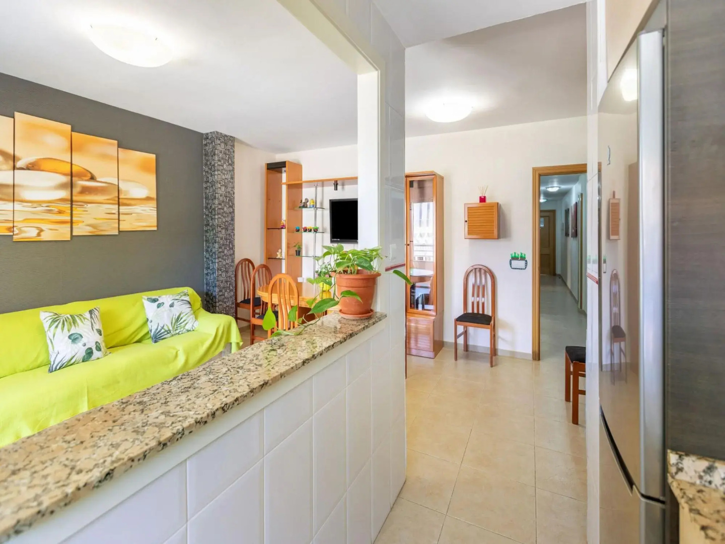 Simplistic Apartment in Almería next to the Seabeach