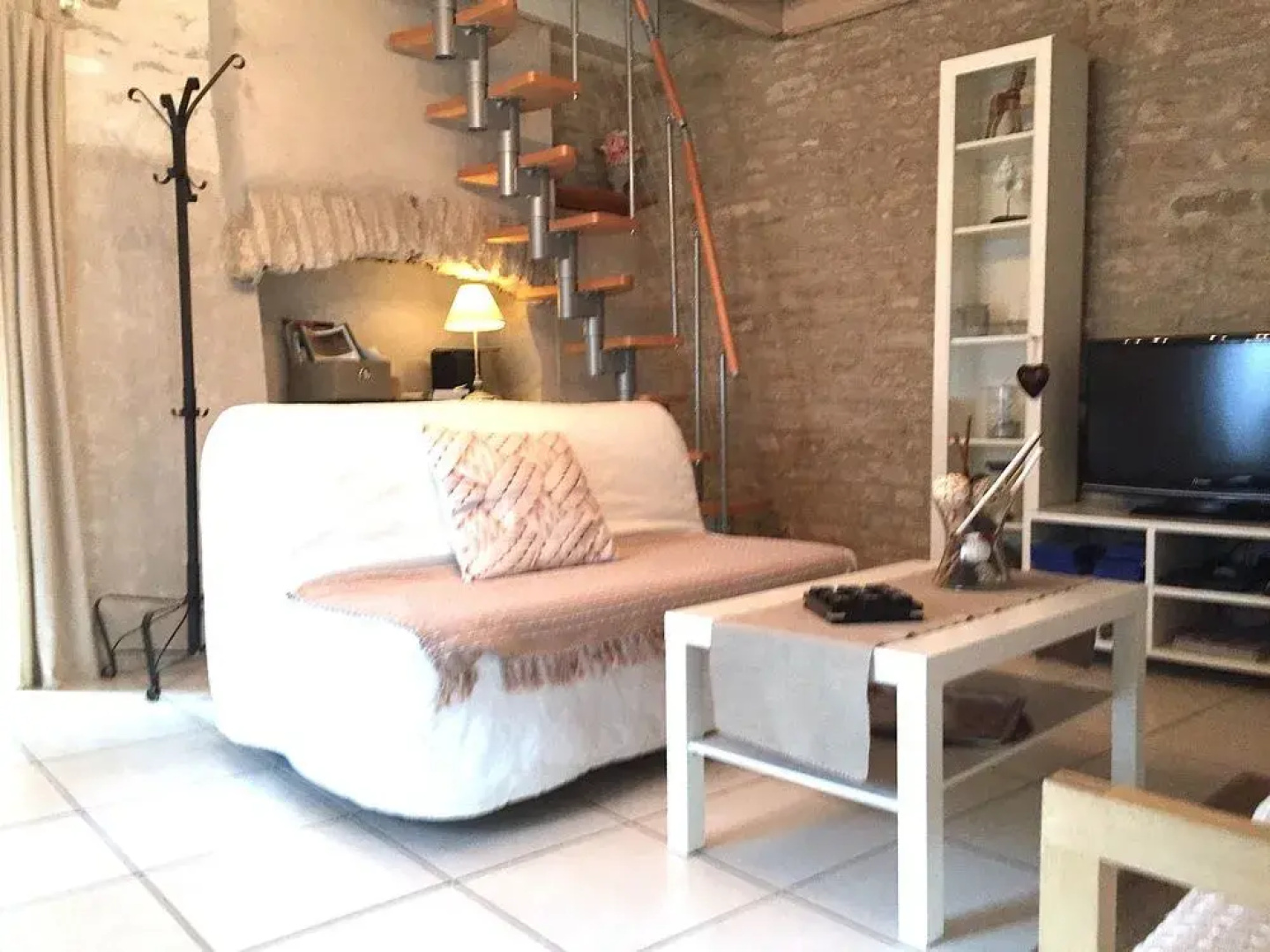 Holiday home Aqueducienne