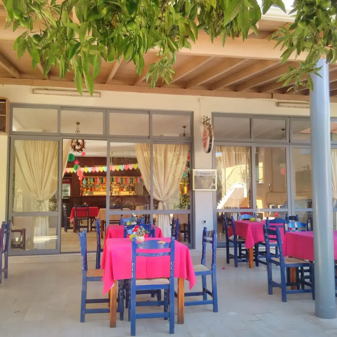 Aragorn Paradise Garden