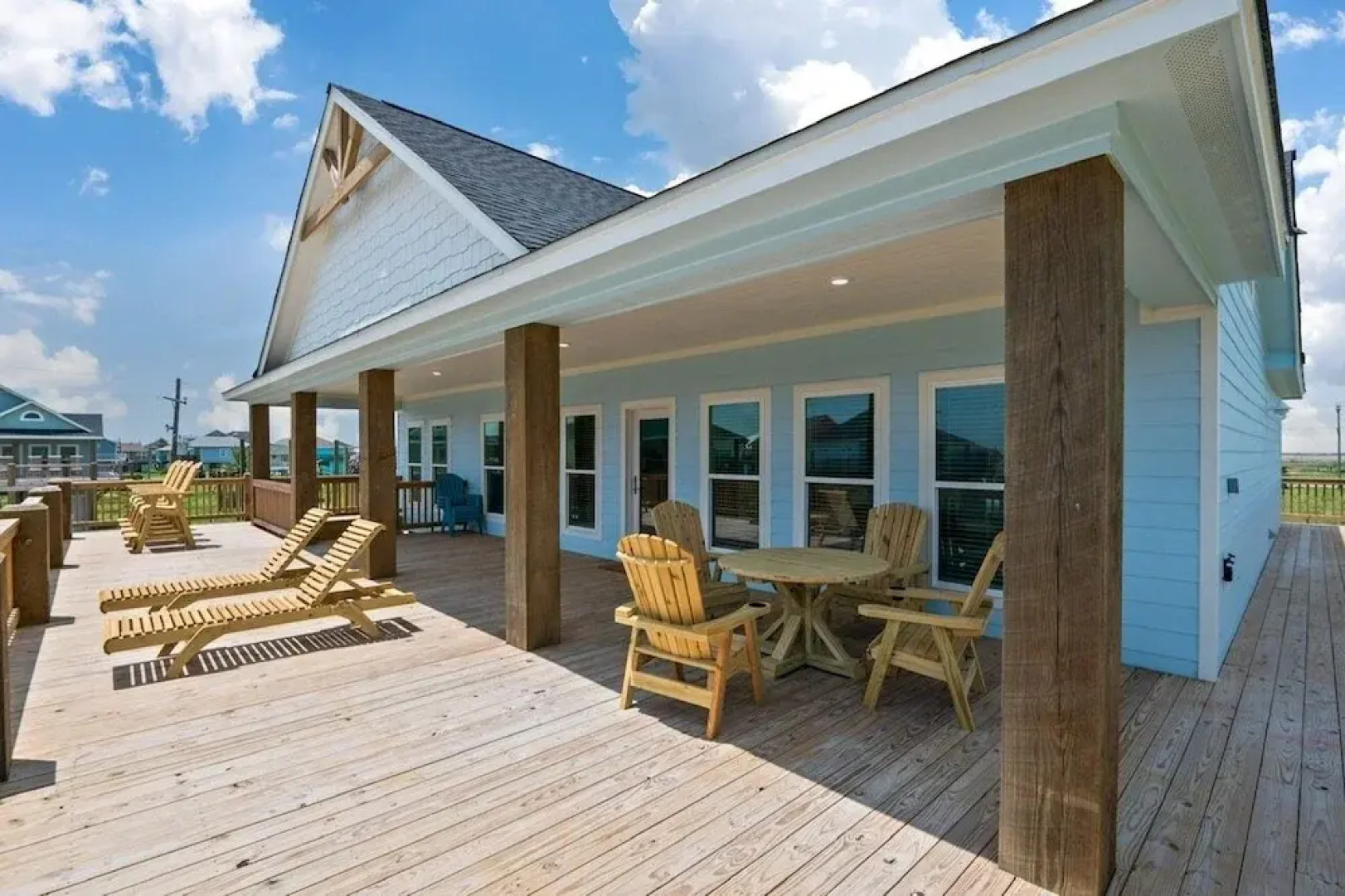 Twin Tides 4 Bedroom Home by Redawning