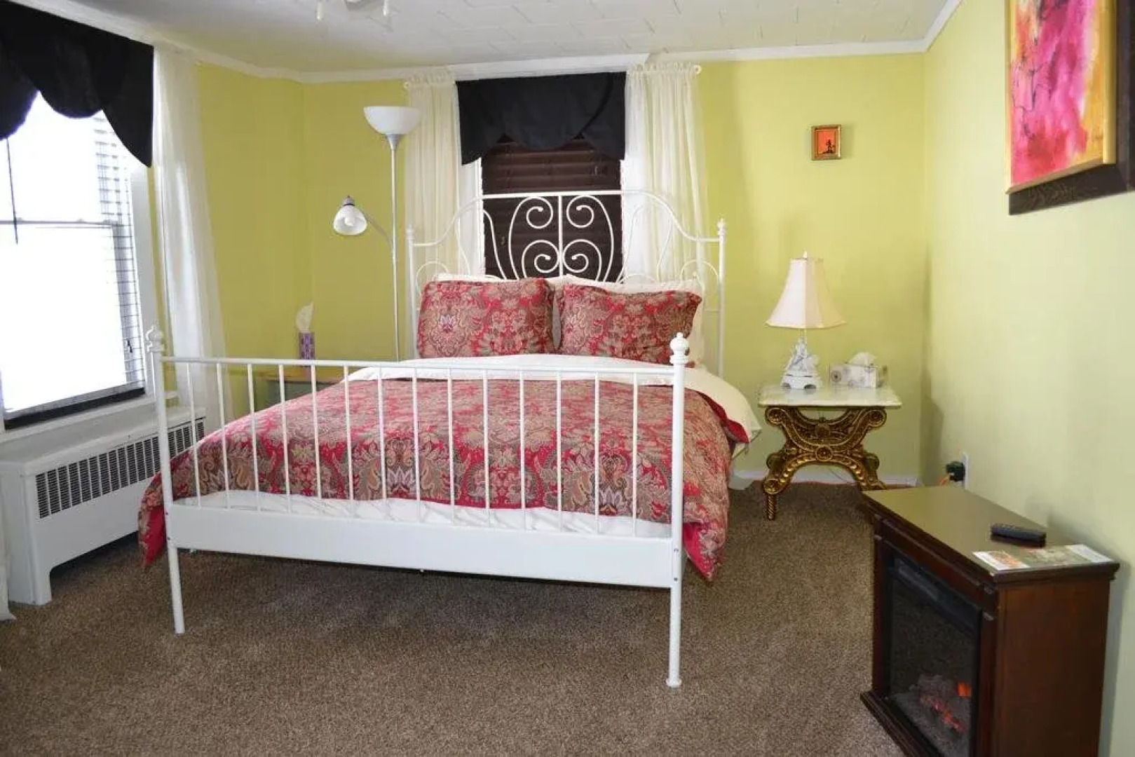 Mountain Treasure B&B