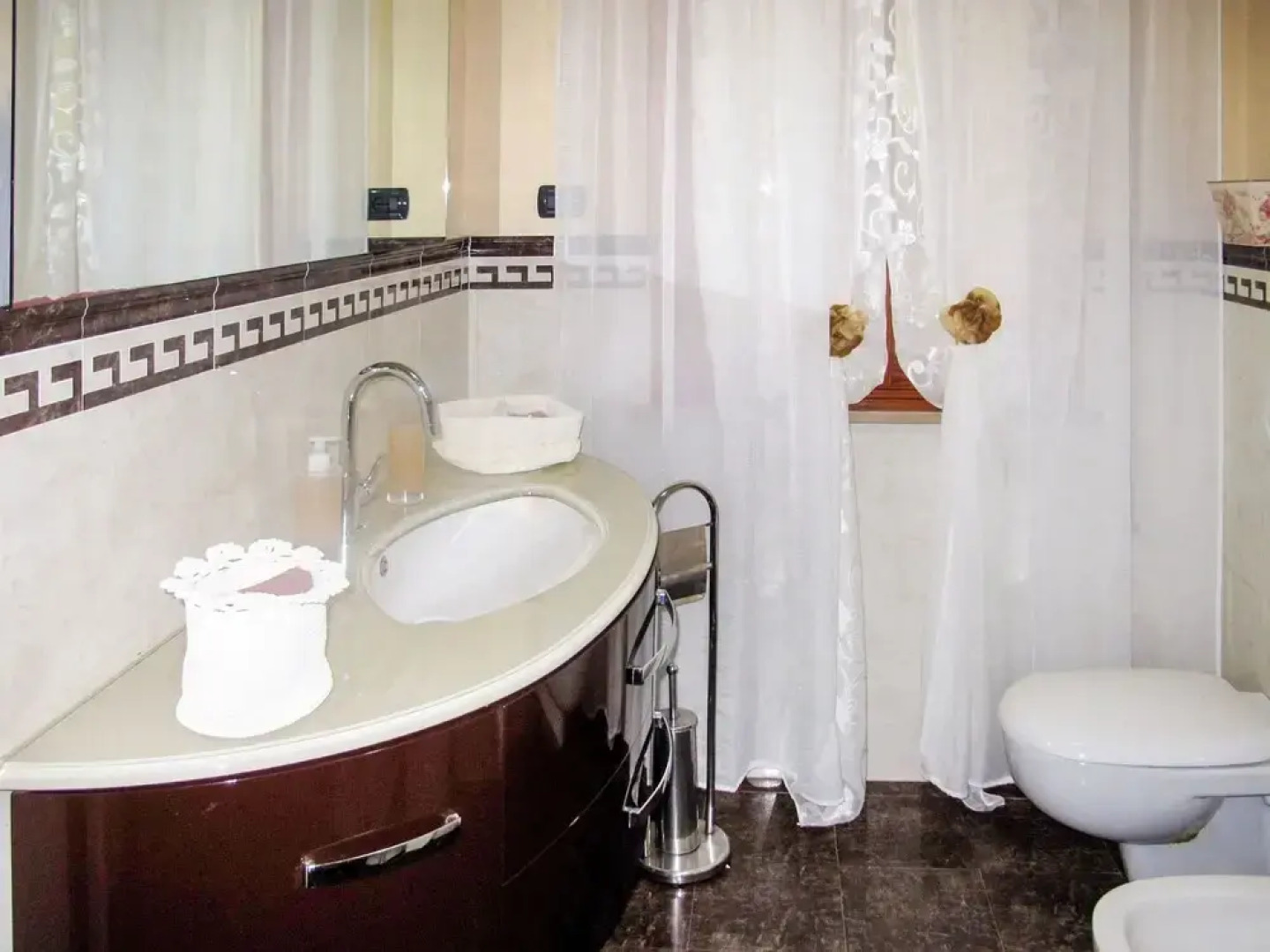 Bataba Villa A Roggio