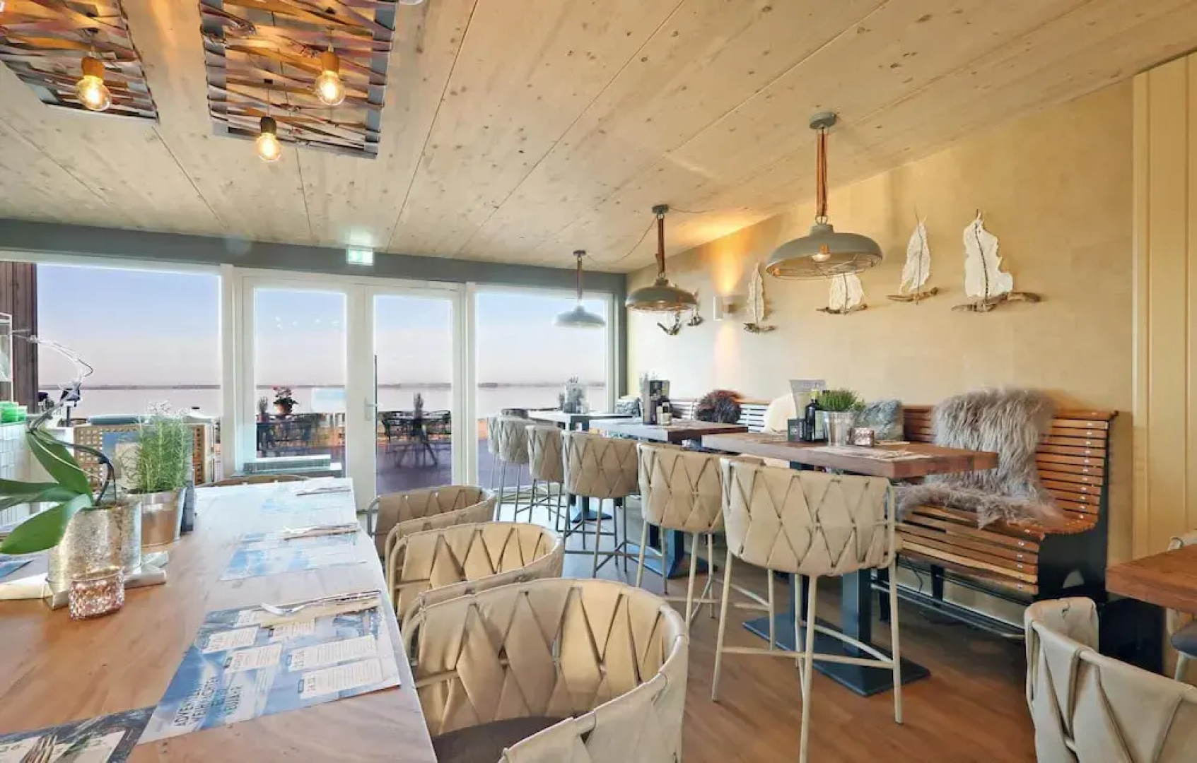 Awesome Apartment in Lembruch/dümmer See With 2 Bedrooms, Wifi and Indoor Swimming Pool