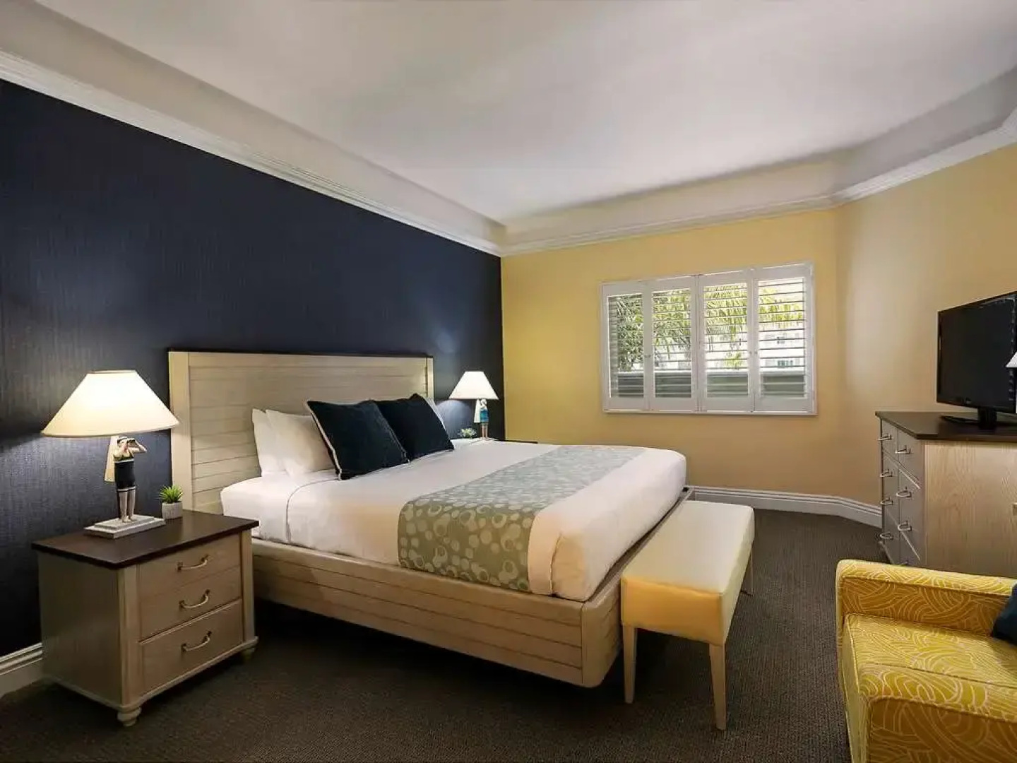 Pismo Lighthouse Suites