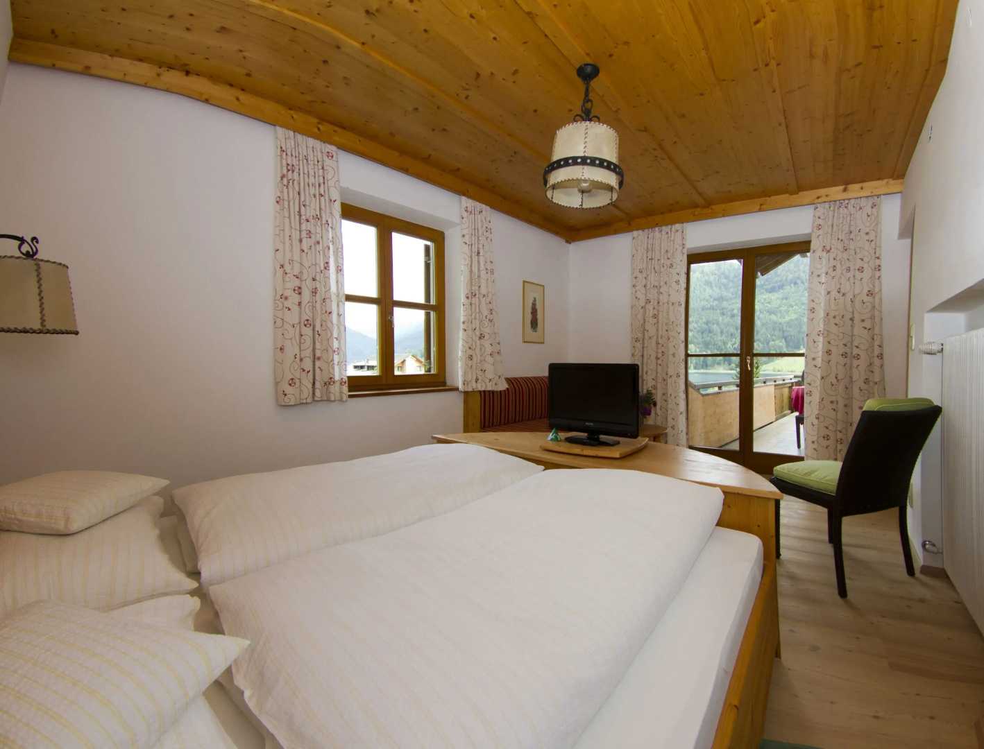 Ferienhof Obergasser & Pension Bergblick