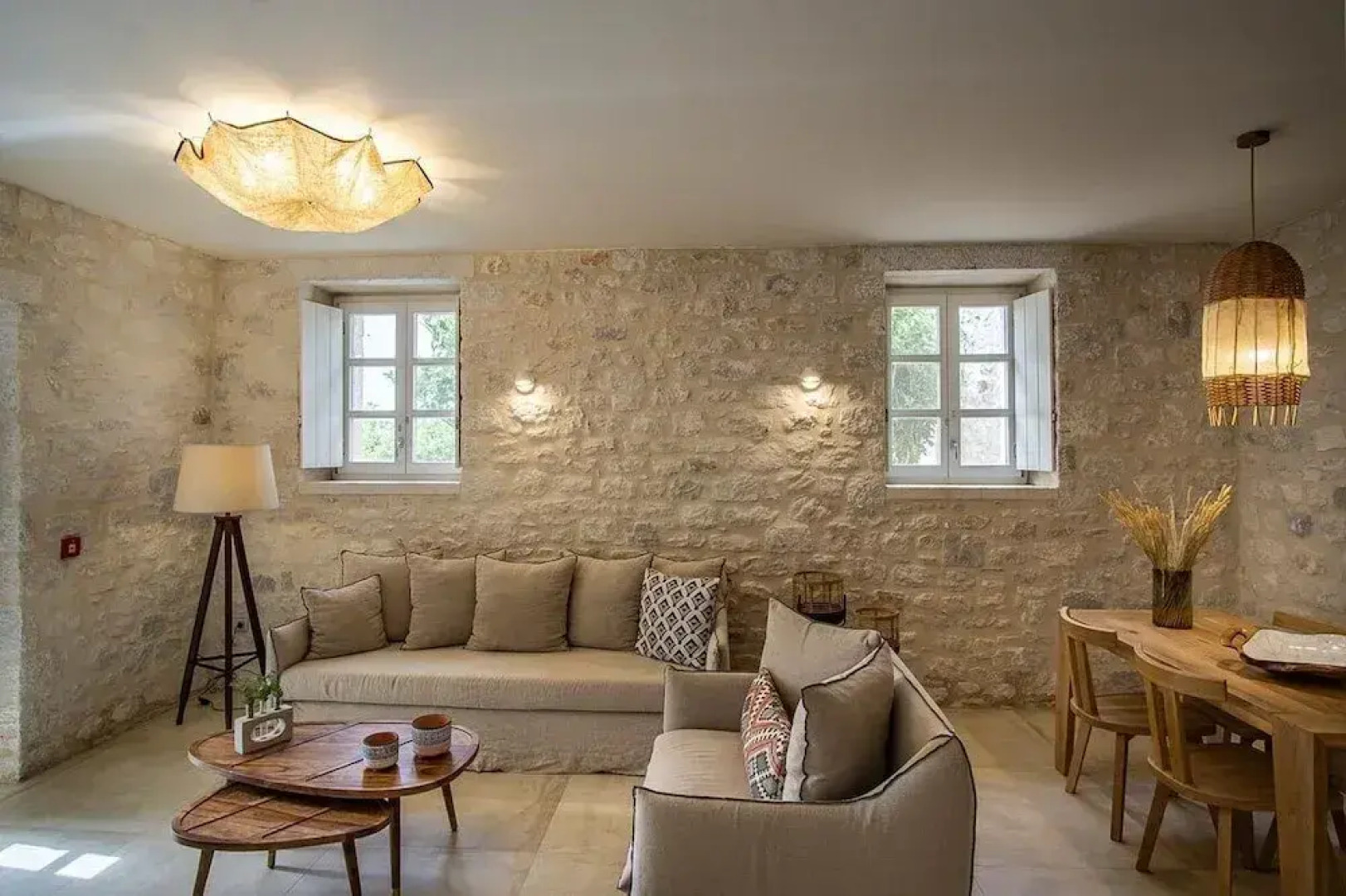 Bassa Maina Villas & Suites