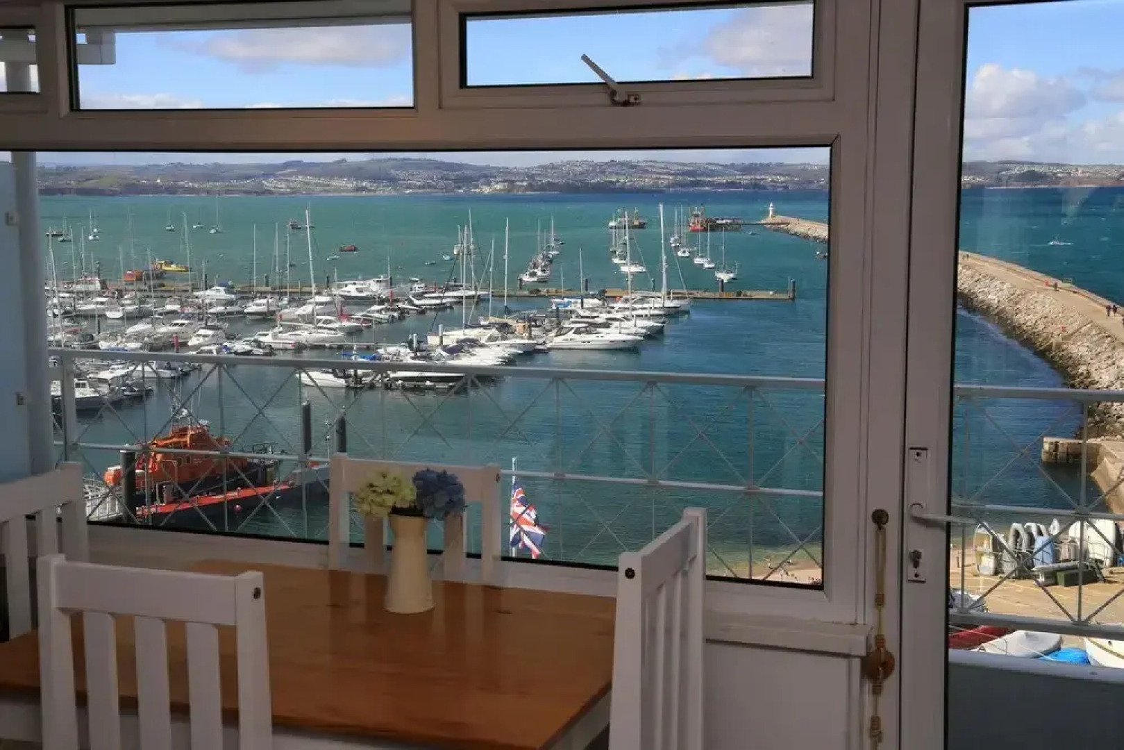 Devoncoast Seaview Apartments