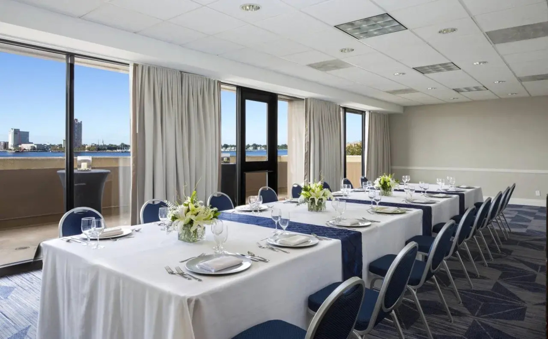 Sheraton Norfolk Waterside Hotel