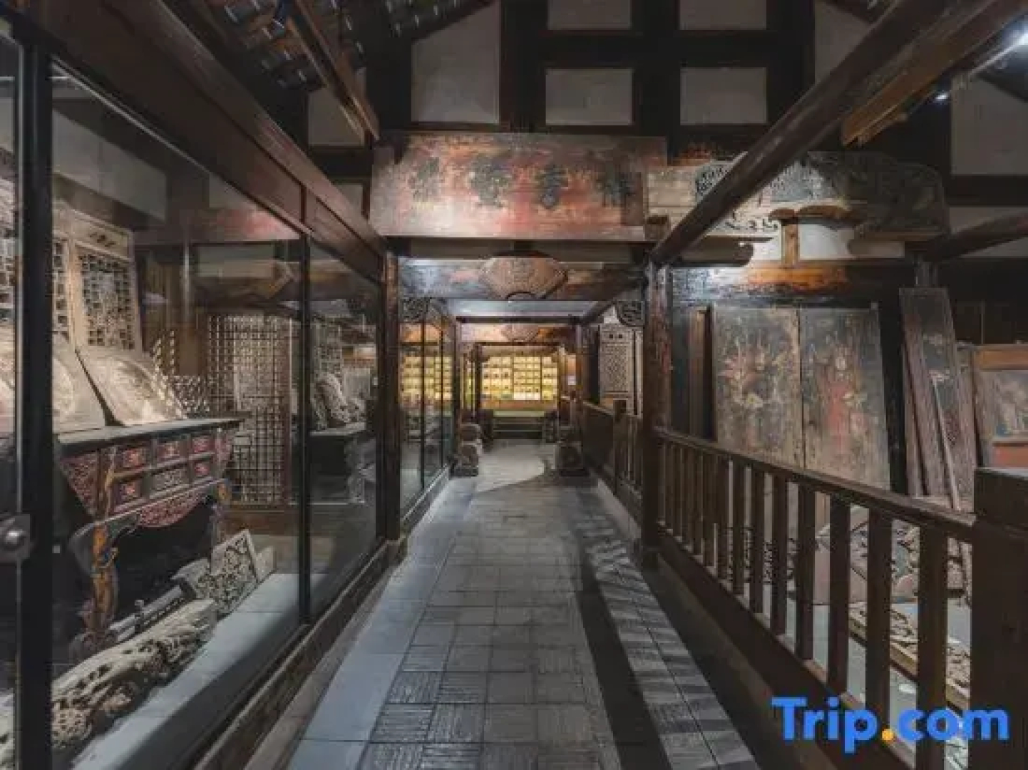 Qujia Courtyard Guesthouse