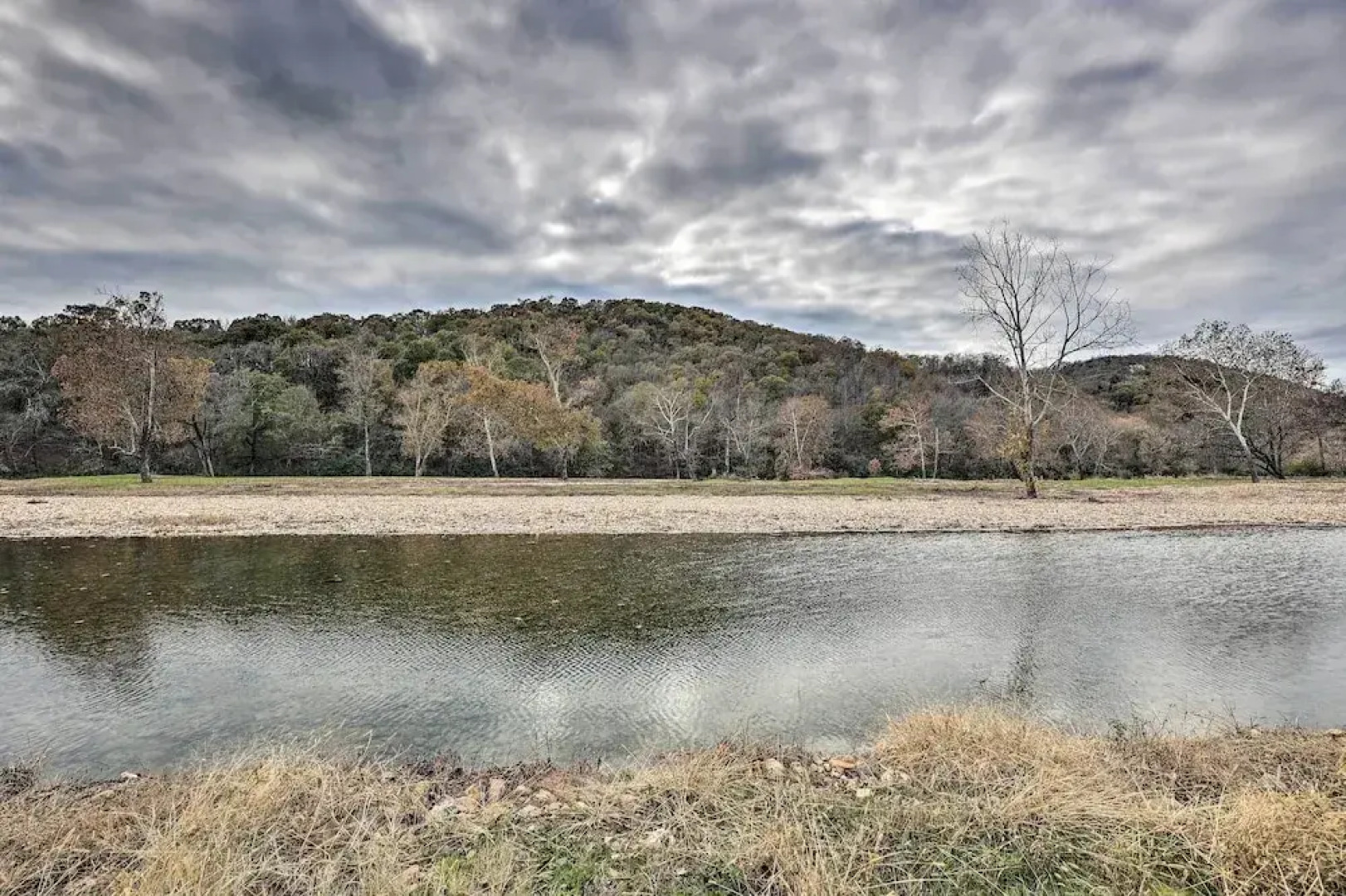 Lavish Riverfront Escape w/ Gas Grill!