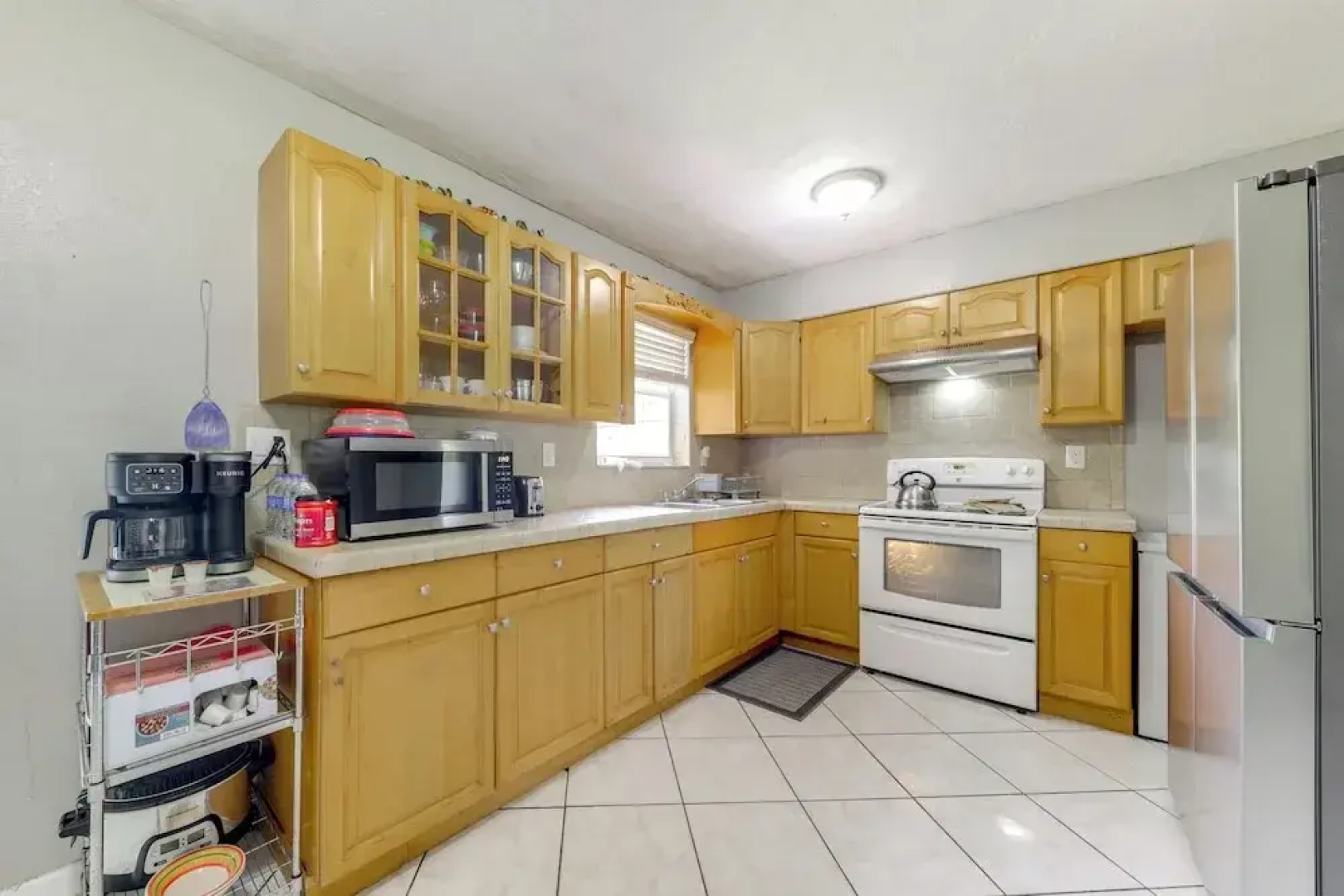 Fenced-in Yard: Home 3 Mi to Hard Rock Stadium!