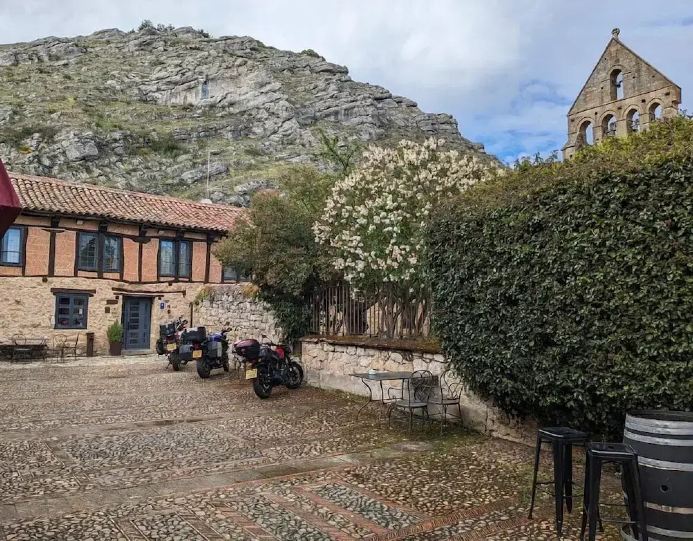 Posada Santa Maria La Real