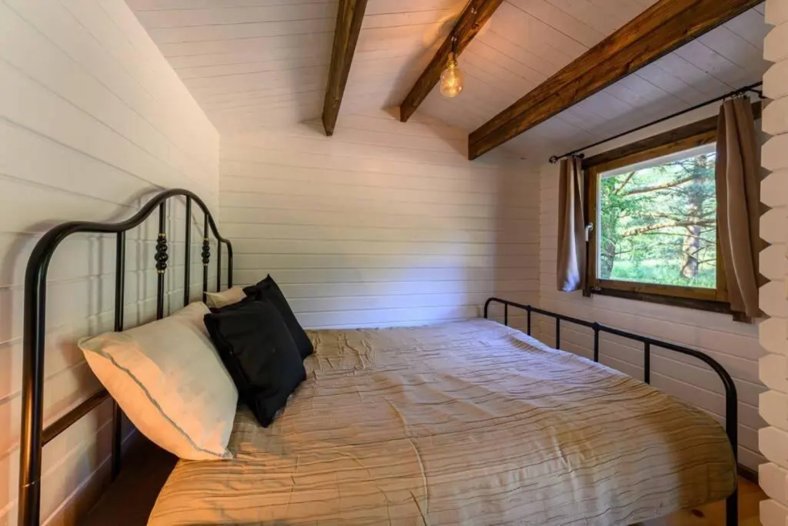 A Tiny House Near The Beach