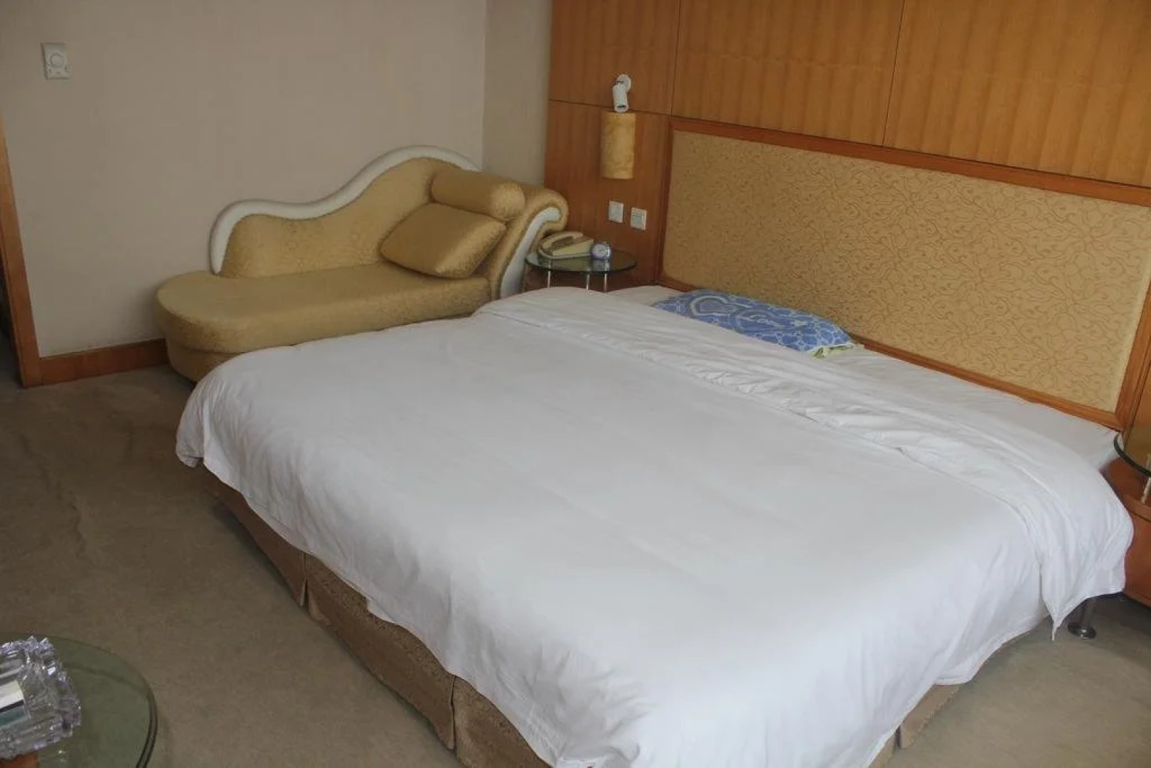 Guangyuan Dingshan Hotel