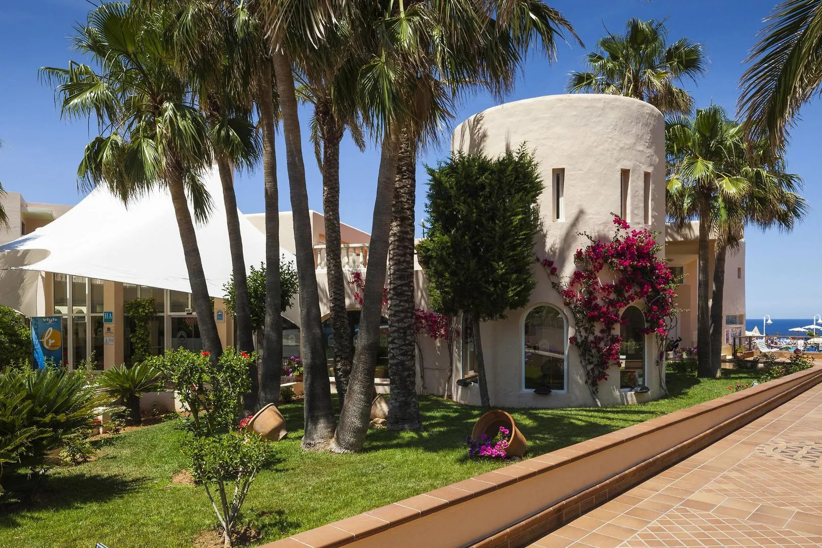 Invisa Figueral Resort