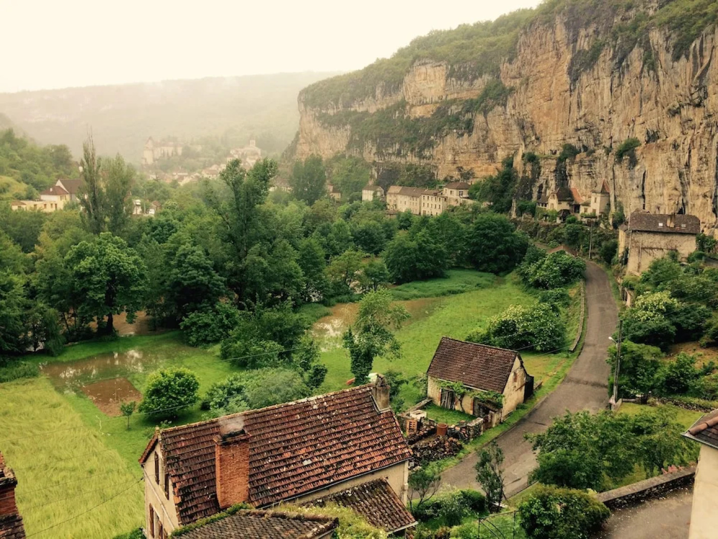 Un jardin dans la falaise