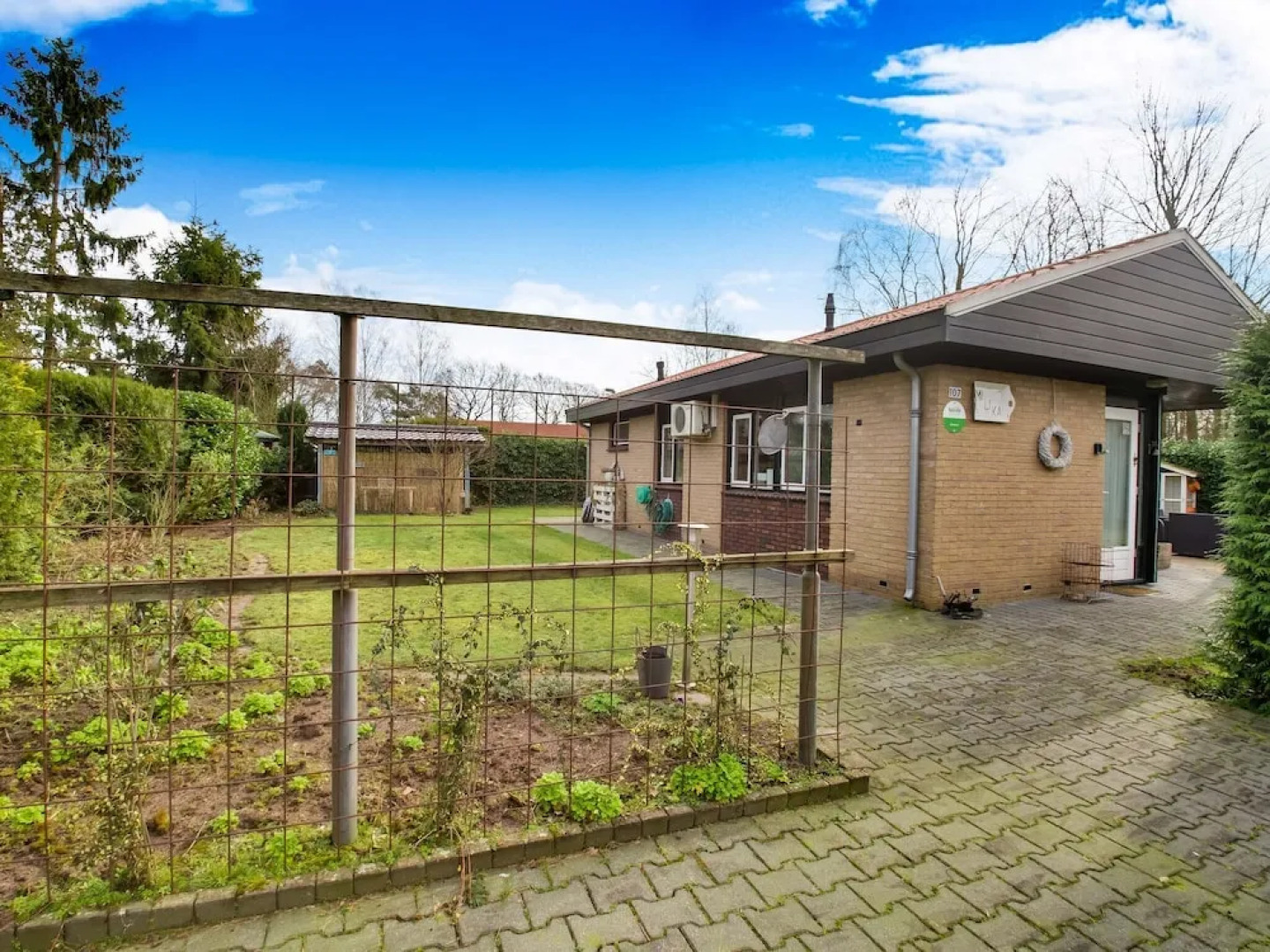 Sun-kissed Bungalow in Denekamp With Garden