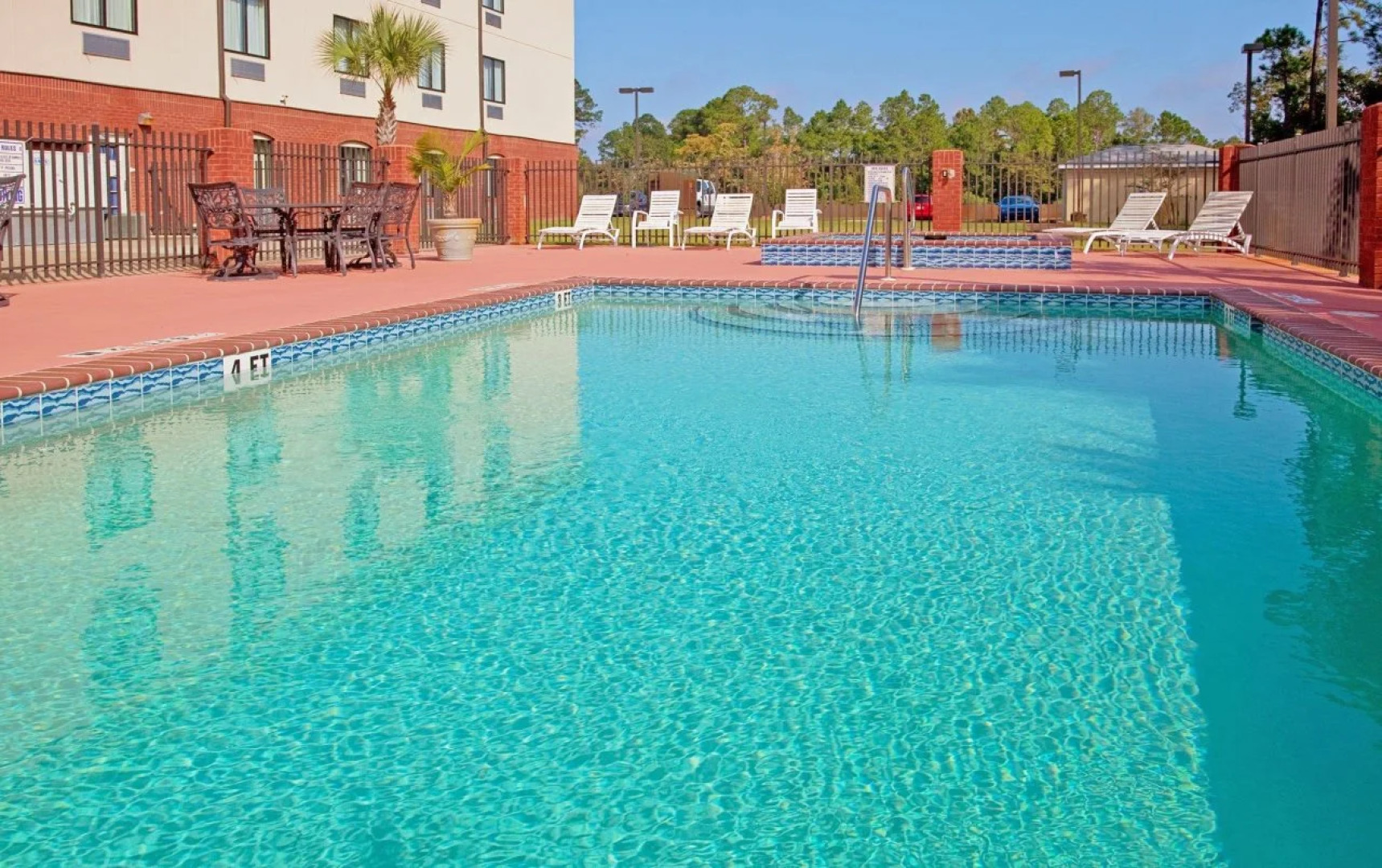 Holiday Inn Express Hotel & Suites Panama City-Tyndall by IHG