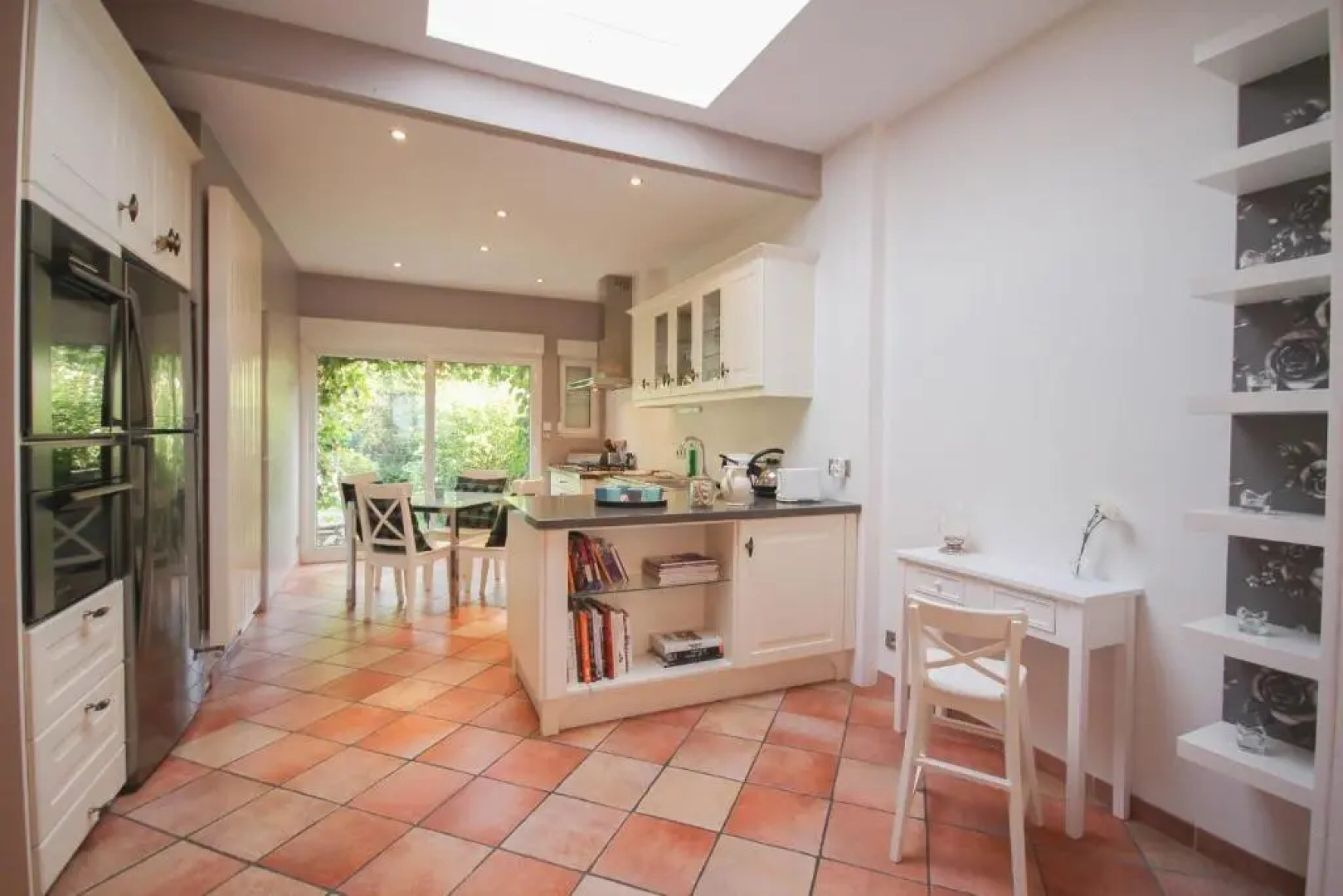 Beautiful 1900 house full equipped 4bdrm garden!